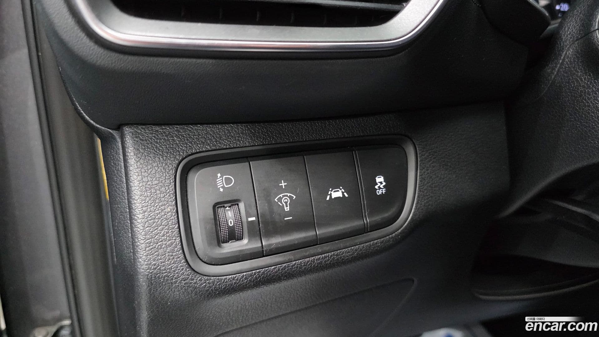 Main__Slider__Photo:Santafe Hyundai 2019.5-15