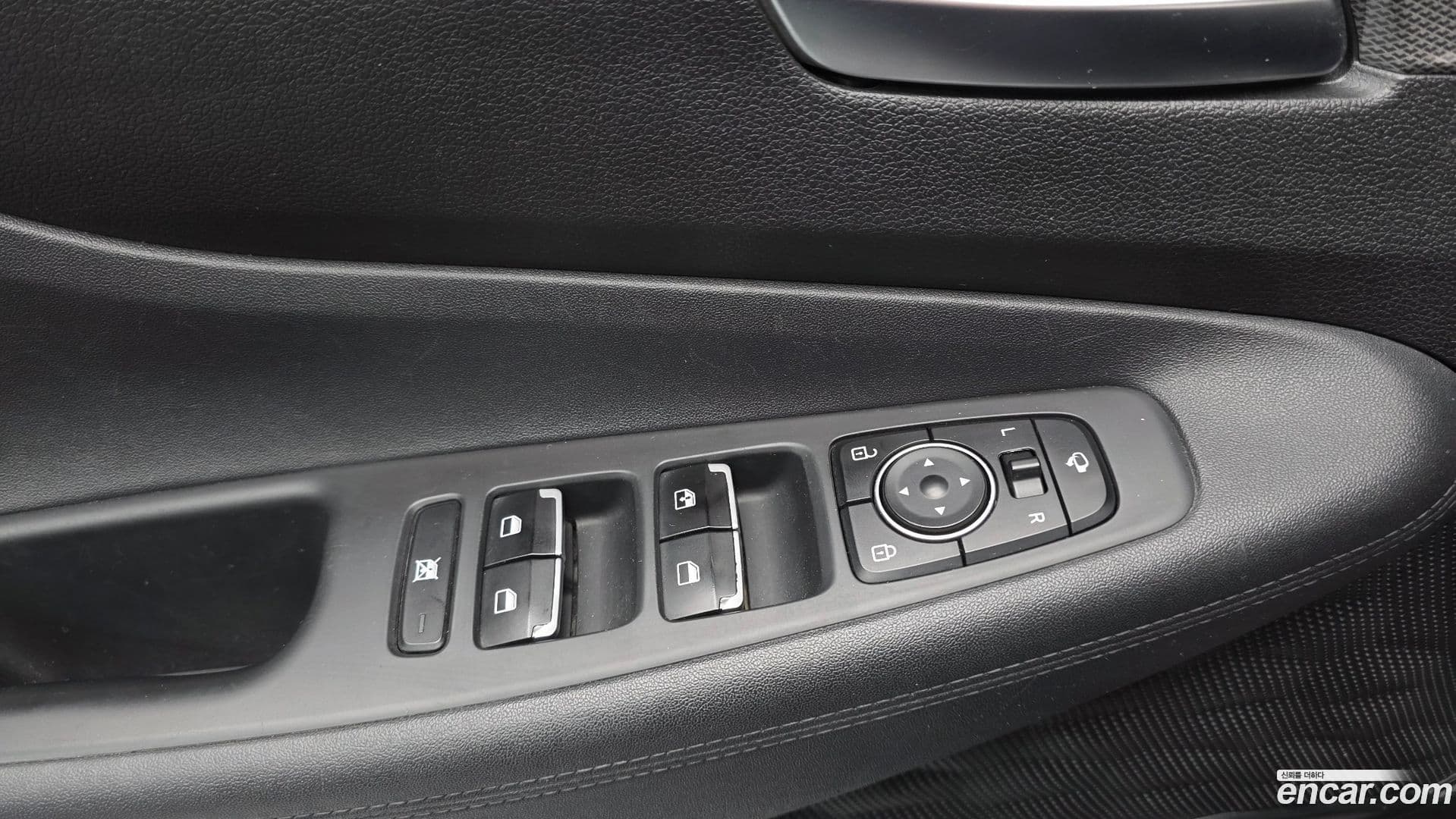 Main__Slider__Photo:Santafe Hyundai 2019.5-17