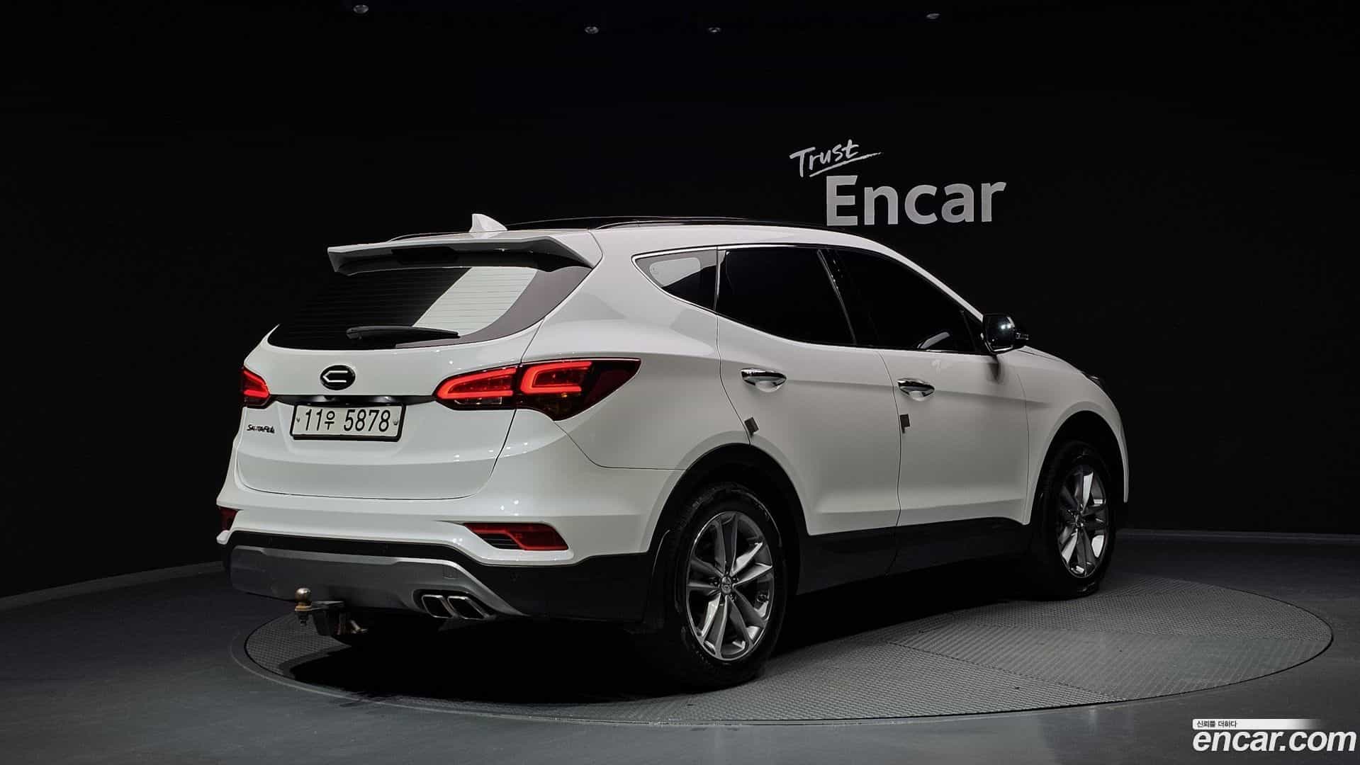 Santafe Hyundai 2015.6-OUTER-002