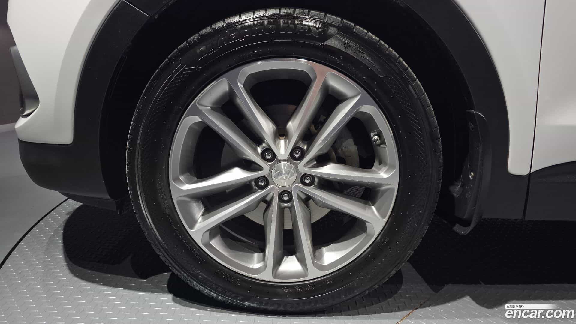 Santafe Hyundai 2015.6-OUTER-005