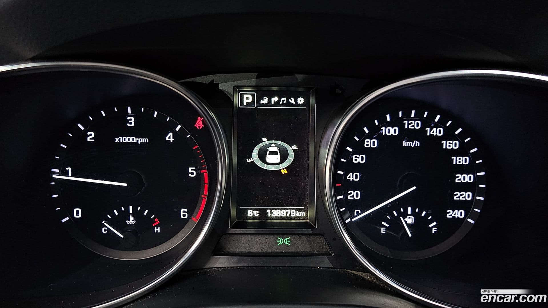 Main__Slider__Photo:Santafe Hyundai 2015.6-7