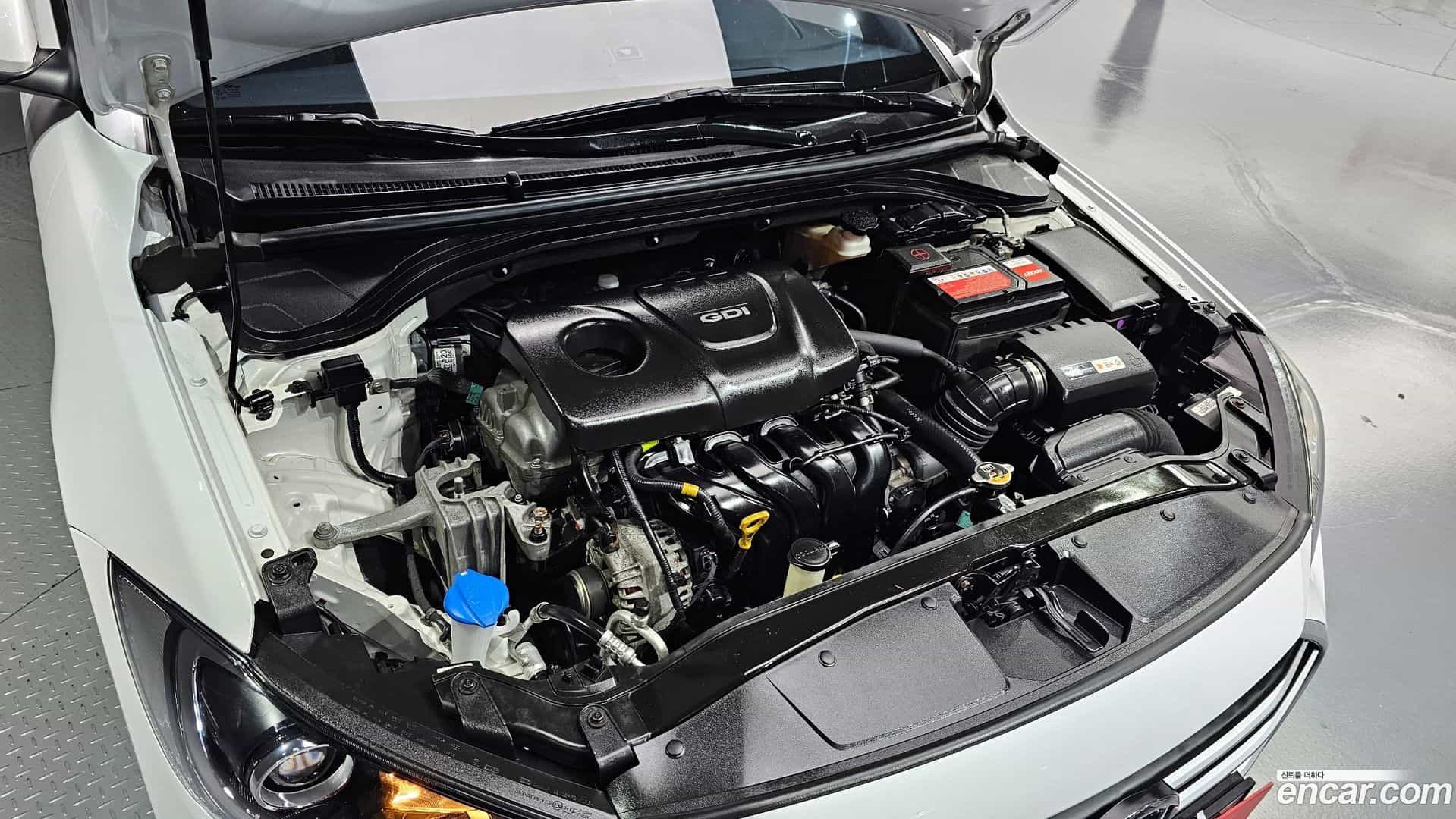 AVANTE Hyundai 2017.0-INNER-006