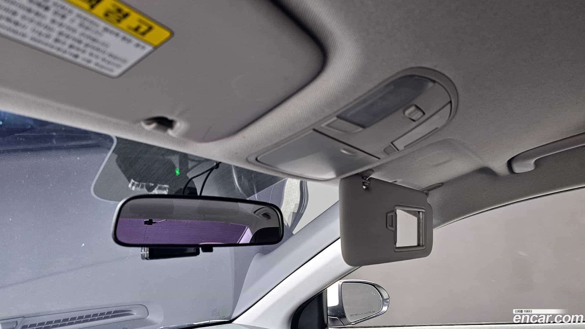 AVANTE Hyundai 2017.0-OPTION-024