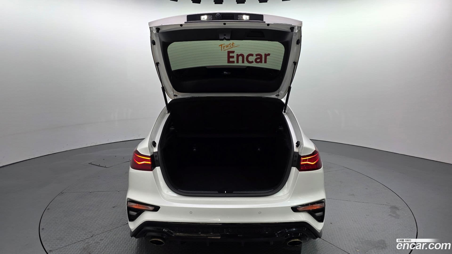 Main__Slider__Photo:K3 Kia 2021.9-19