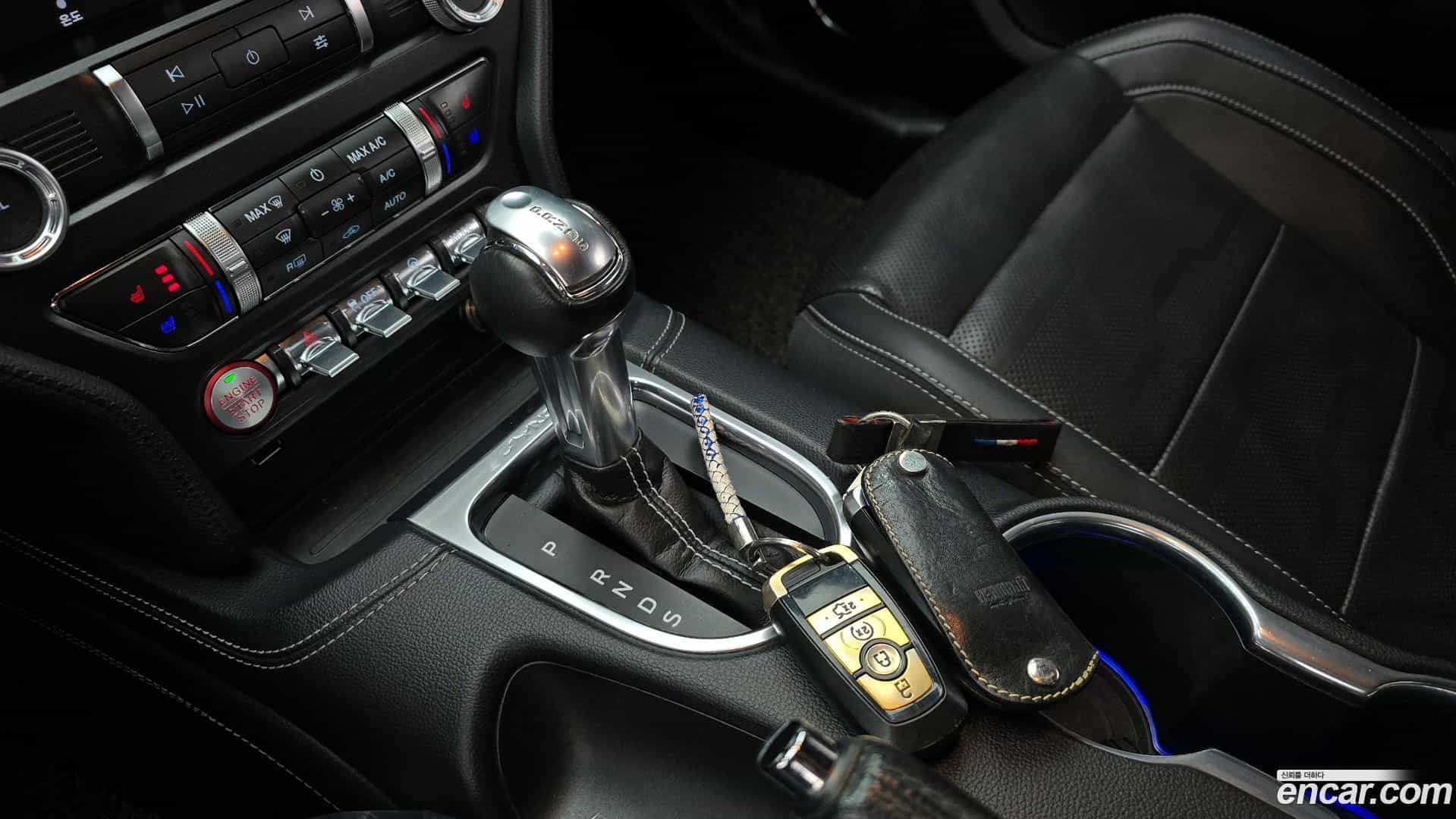 Mustang Ford 2019.4-INNER-009