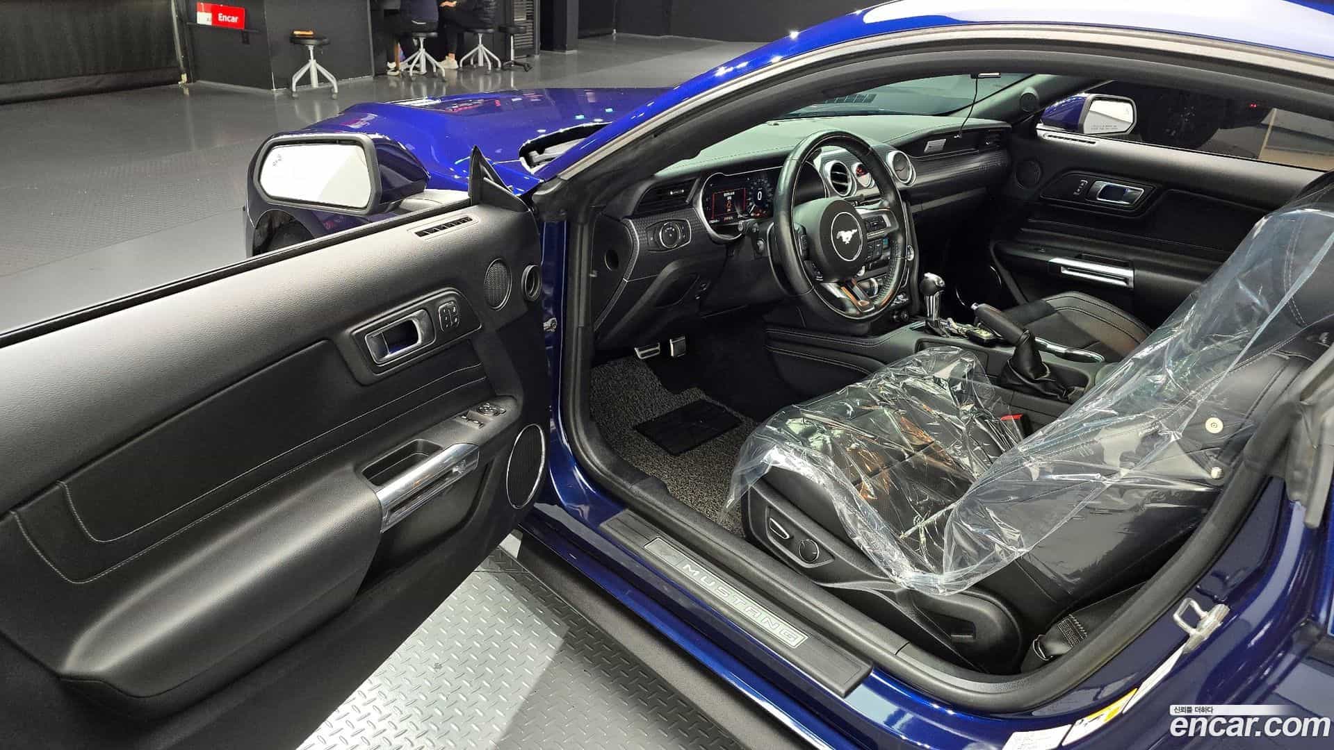 Mustang Ford 2019.4-INNER-010