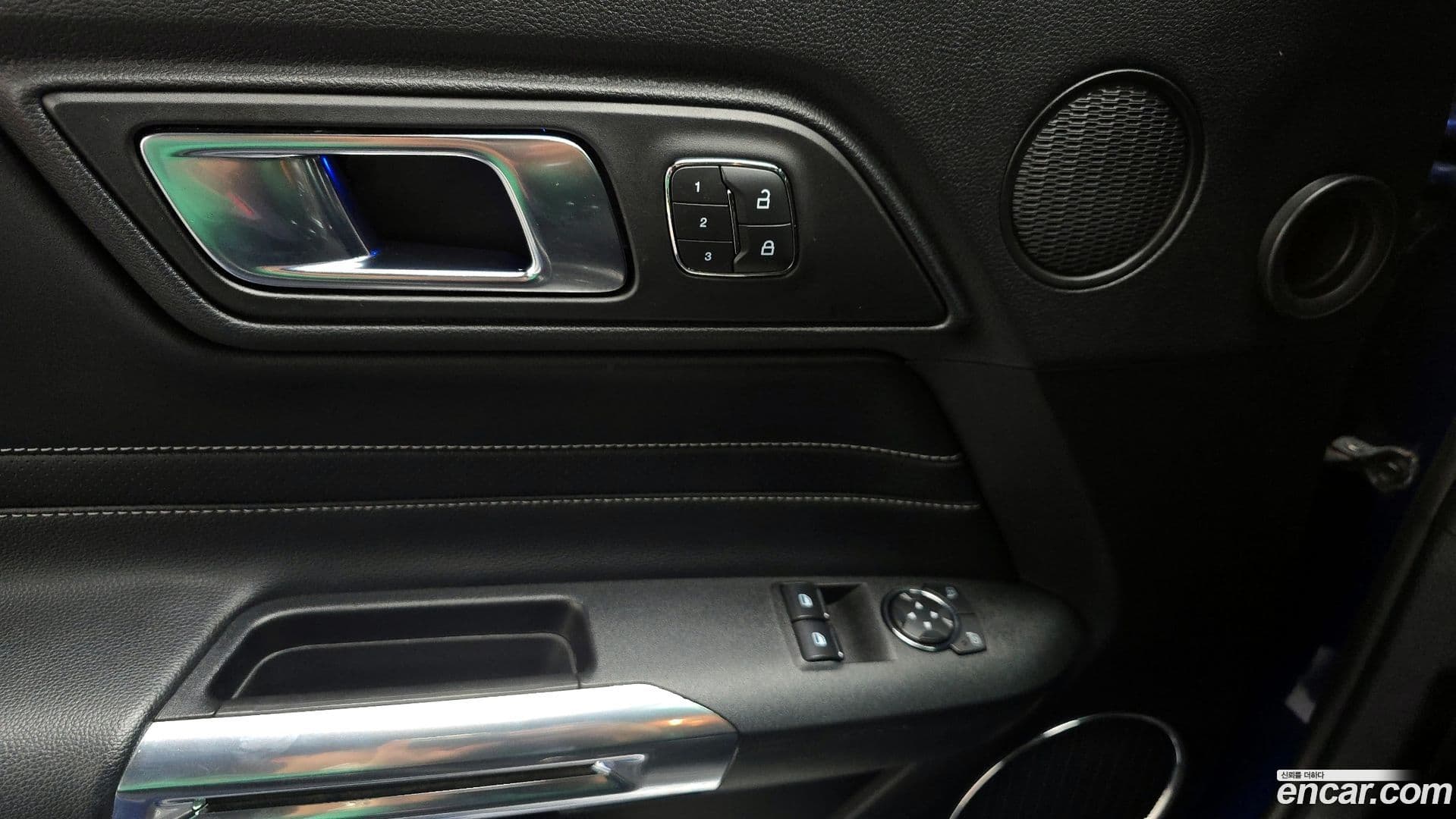 Main__Slider__Photo:Mustang Ford 2019.4-15