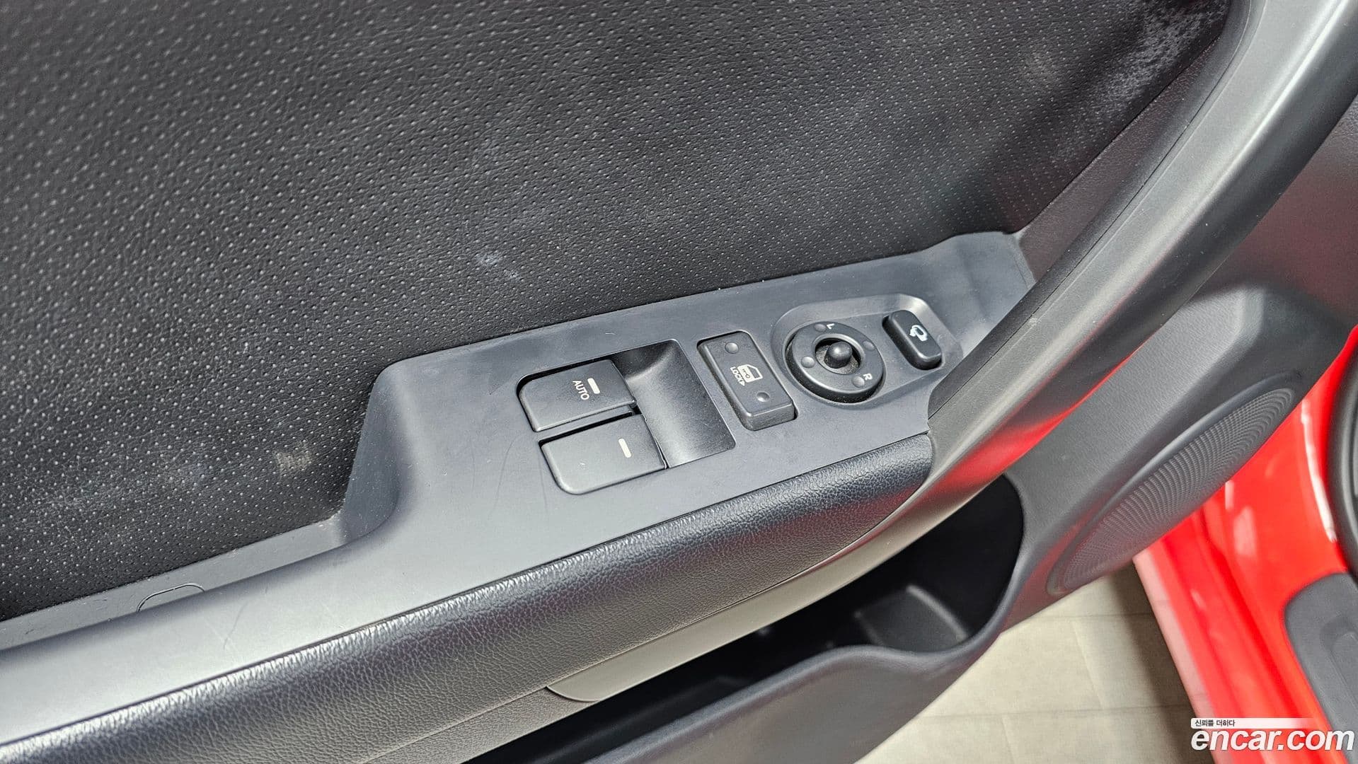 Main__Slider__Photo:Porte Kia 2011.5-13