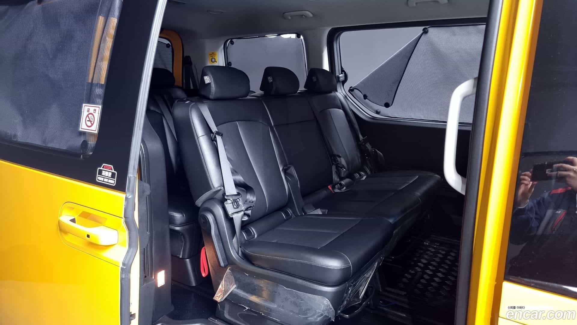 Staria Hyundai 2023.4-OPTION-016