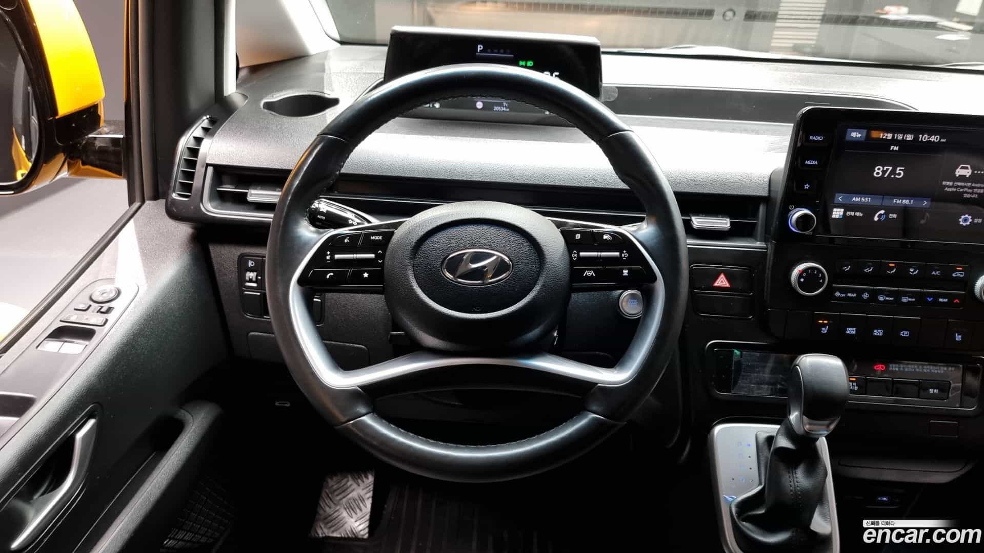 Staria Hyundai 2023.4-OPTION-018