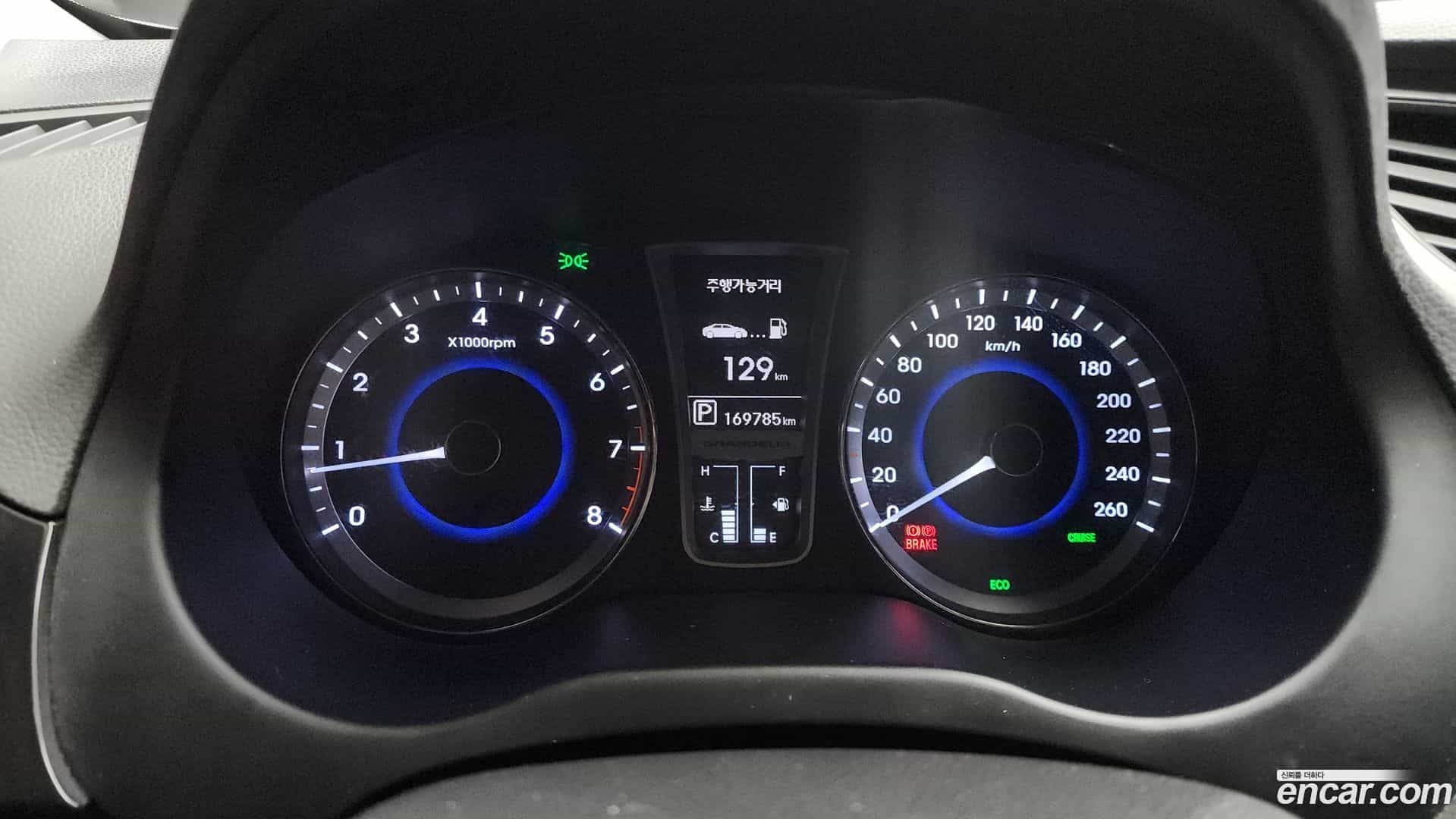 Grandeur Hyundai 2012.5-INNER-008