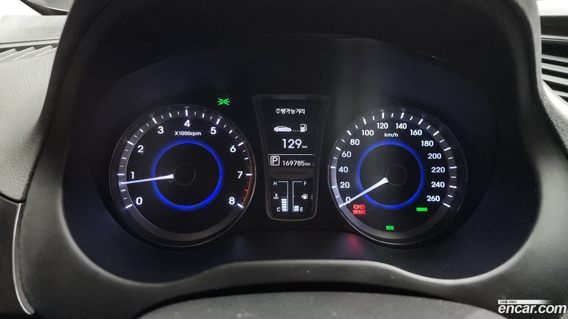 Main__Slider__Photo:Grandeur Hyundai 2012.5-7