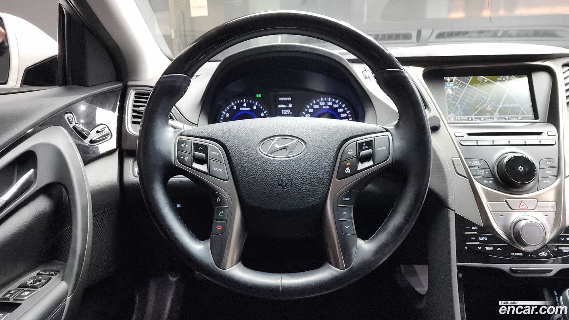 Grandeur Hyundai 2012.5-OPTION-017