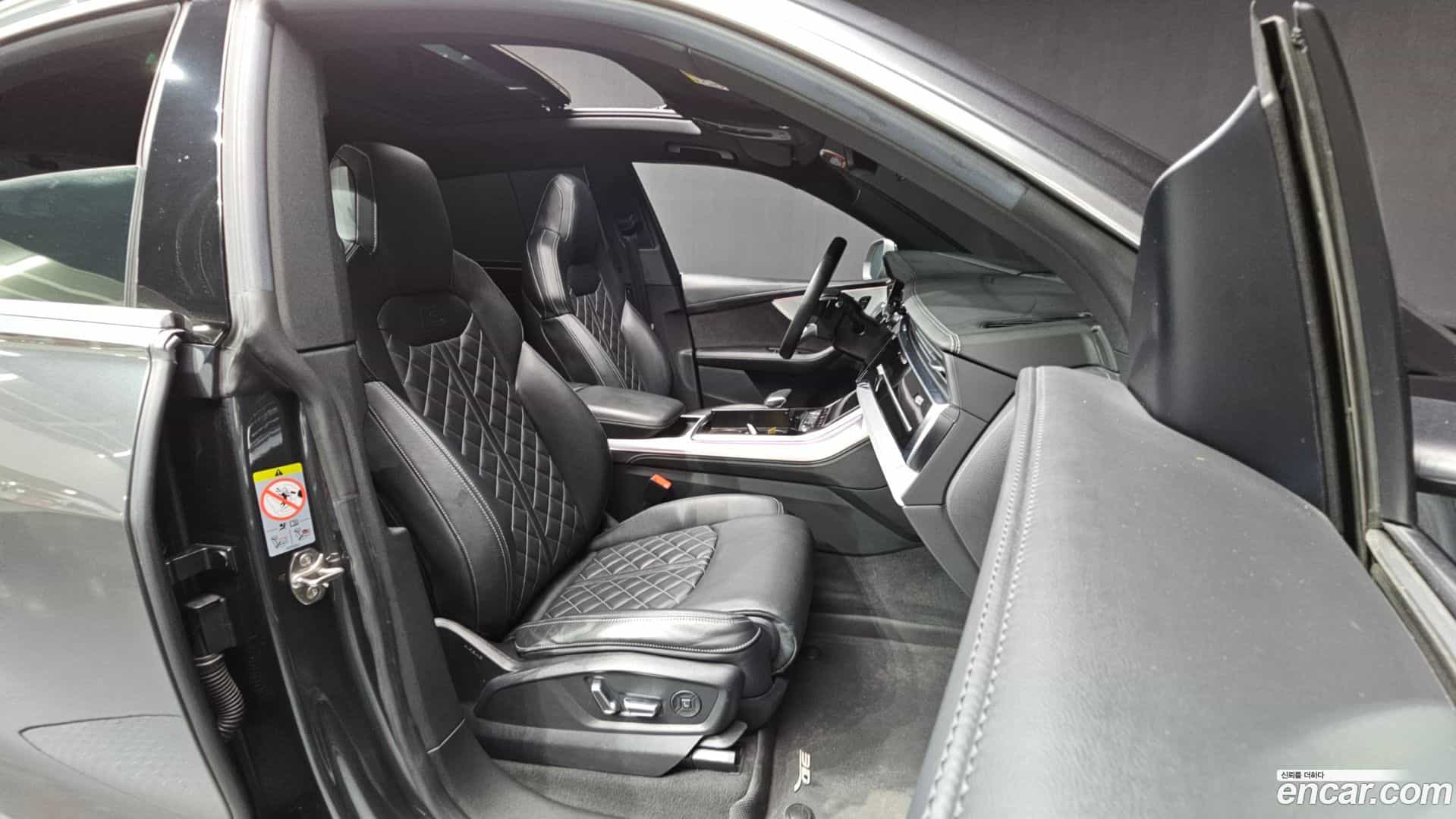 Q8 Audi 2021.5-OPTION-015