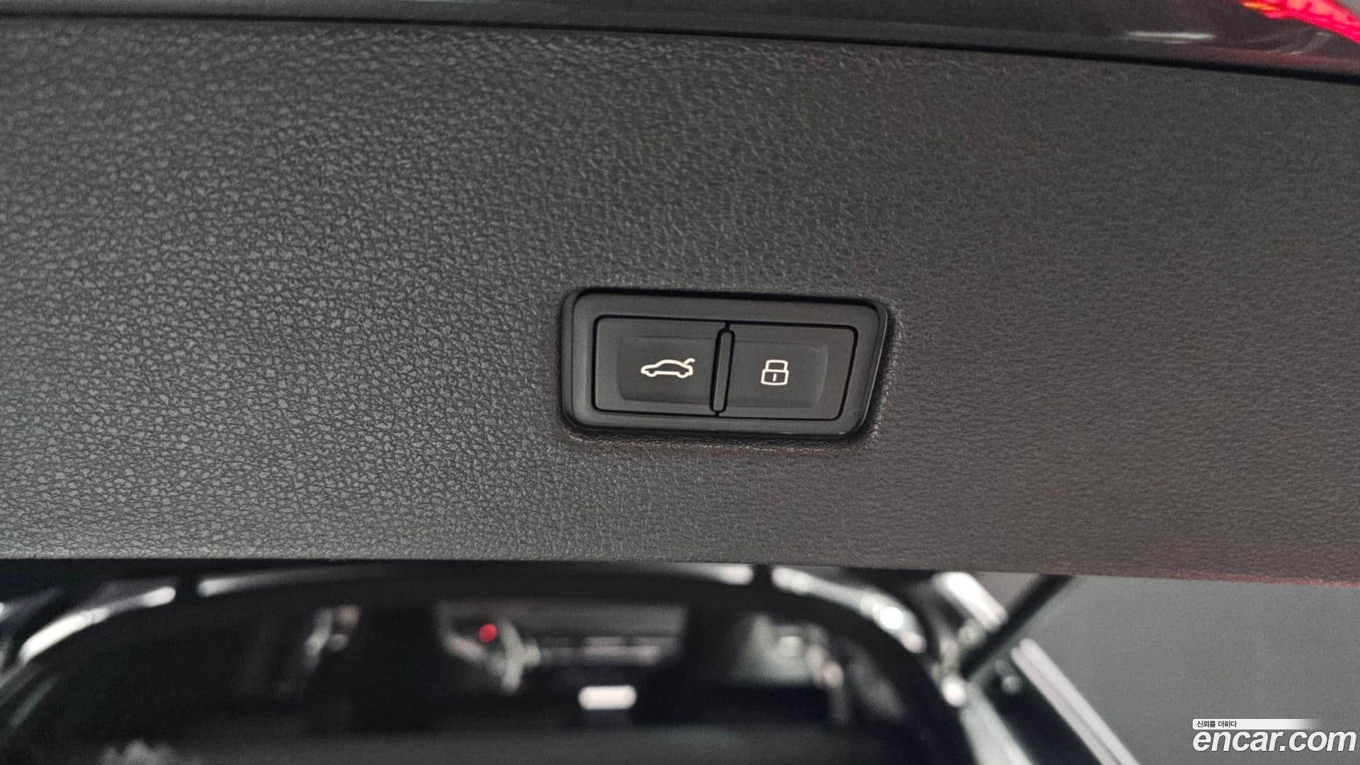 Main__Slider__Photo:Q8 Audi 2021.5-19