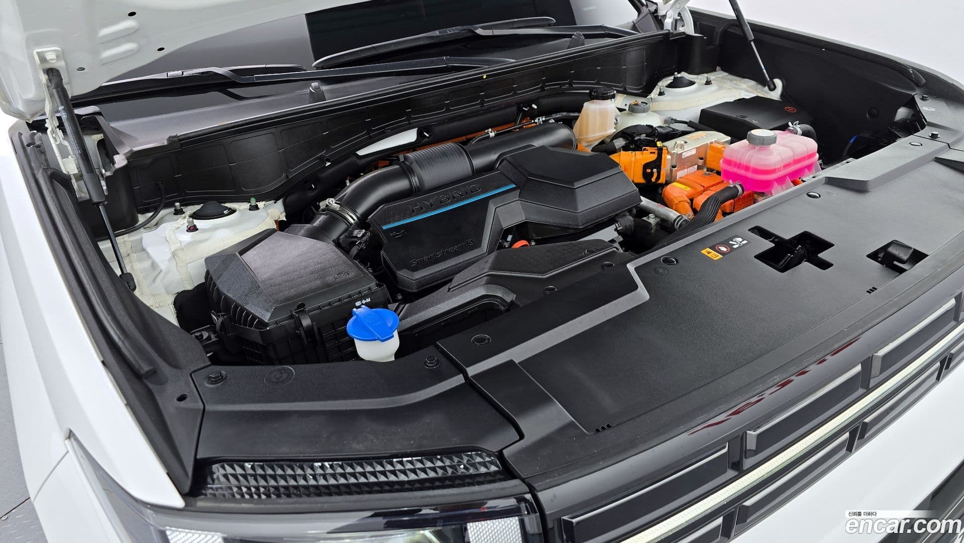 Main__Slider__Photo:Santafe Hyundai 2023.10-5