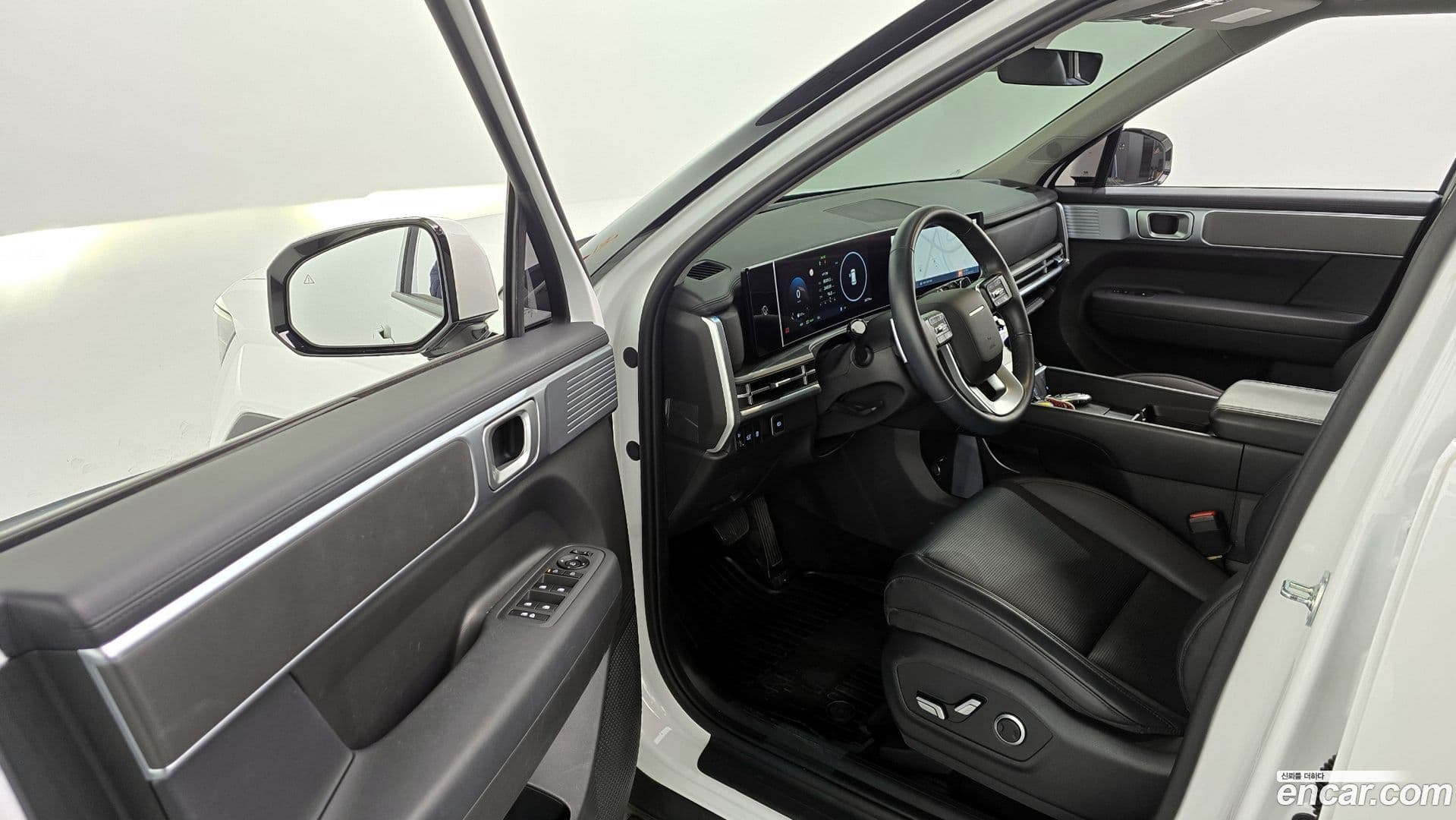 Main__Slider__Photo:Santafe Hyundai 2023.10-9