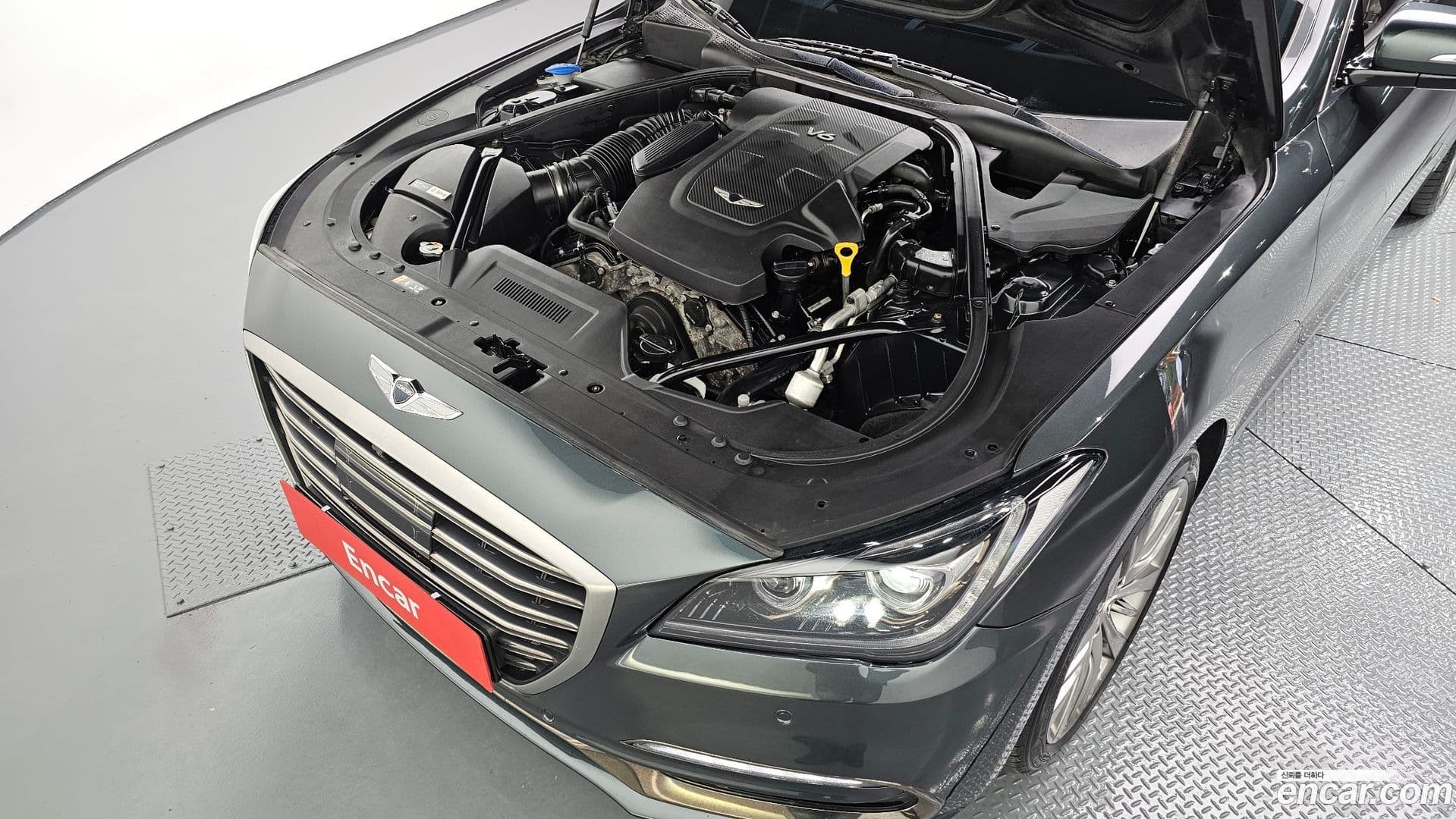 Main__Slider__Photo:G80 Genesis 2019.7-5