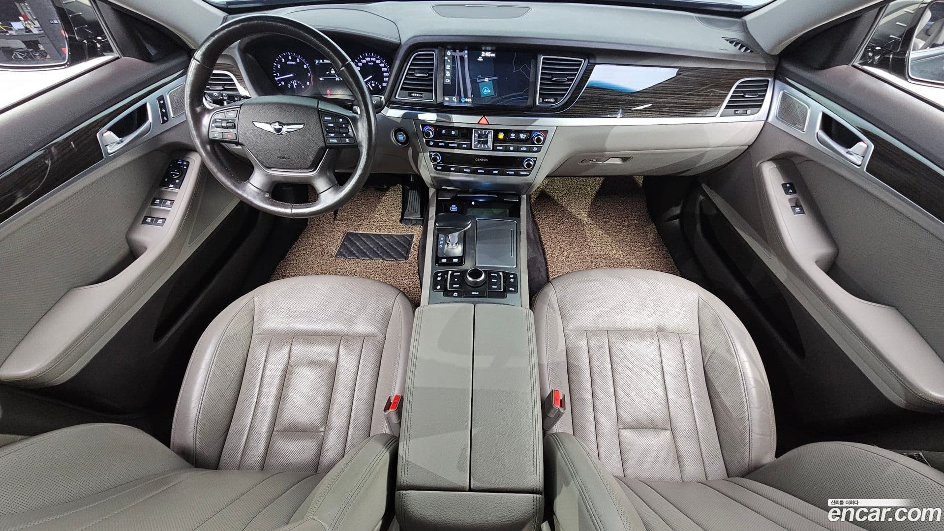 Main__Slider__Photo:G80 Genesis 2019.7-6