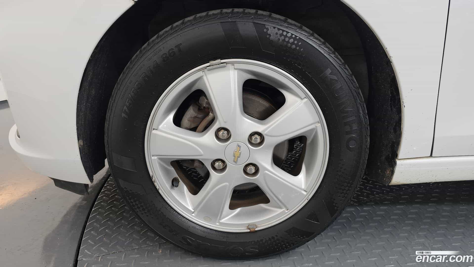 Spark Chevrolet 2018.11-OUTER-005