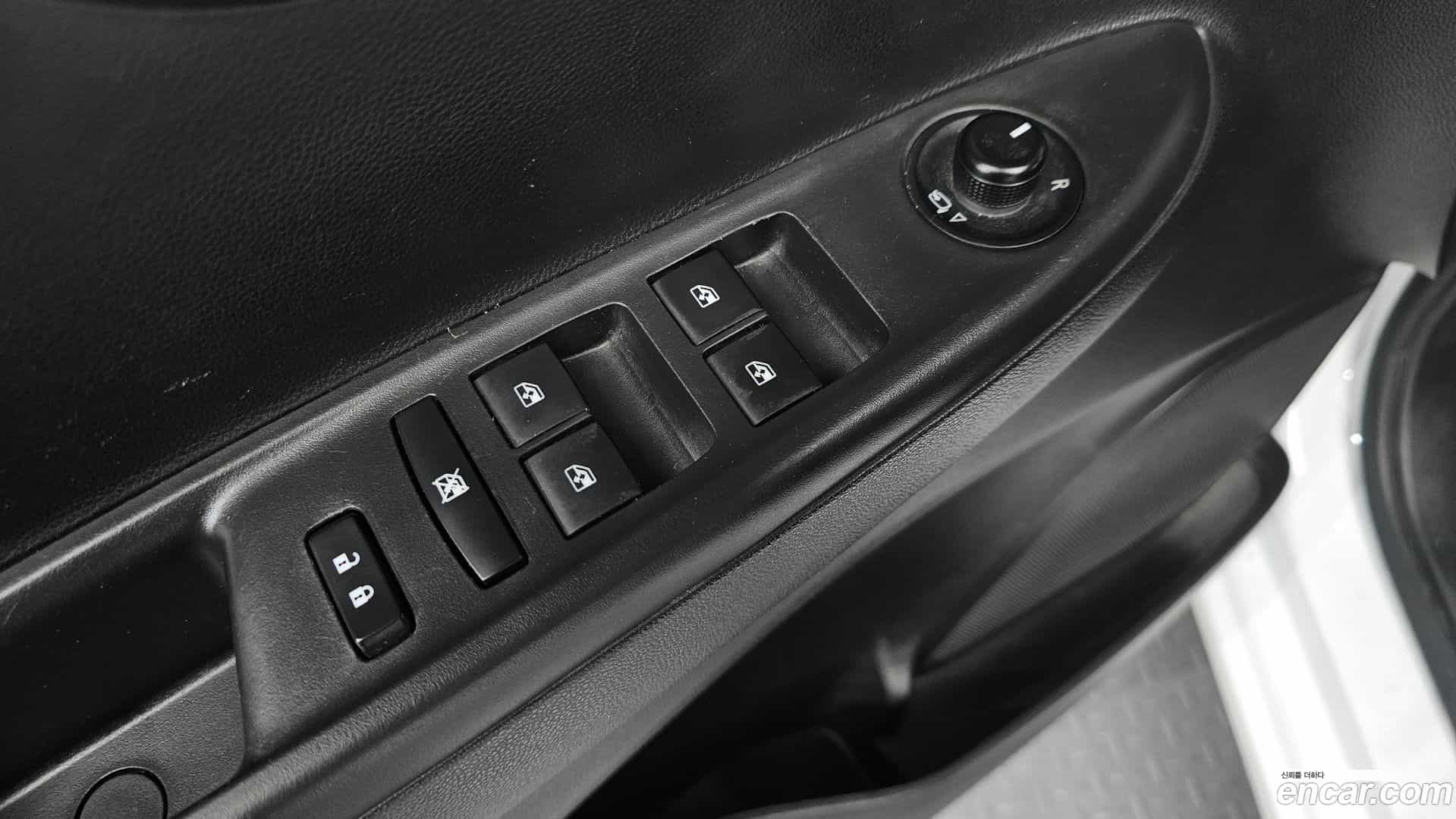 Spark Chevrolet 2018.11-OPTION-021