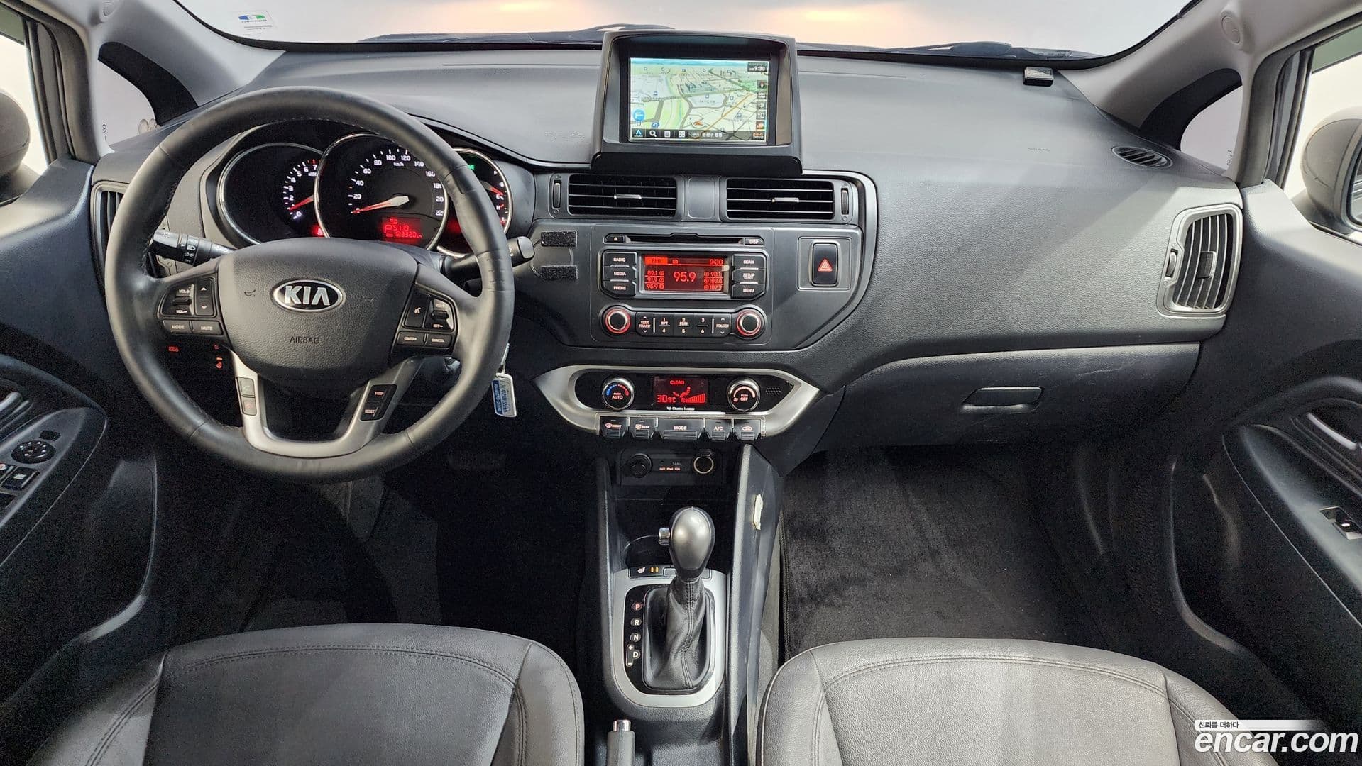 Main__Slider__Photo:pride Kia 2013.6-6