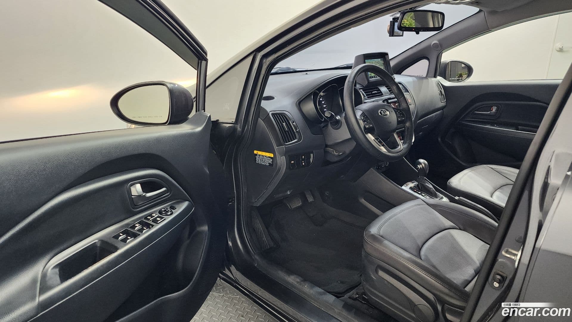 Main__Slider__Photo:pride Kia 2013.6-9