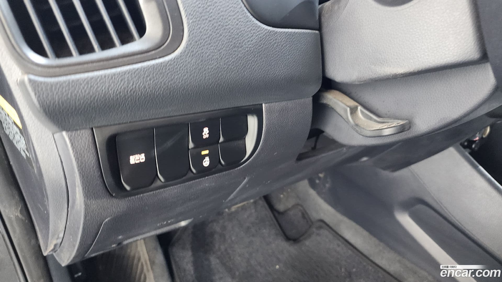 Main__Slider__Photo:pride Kia 2013.6-13