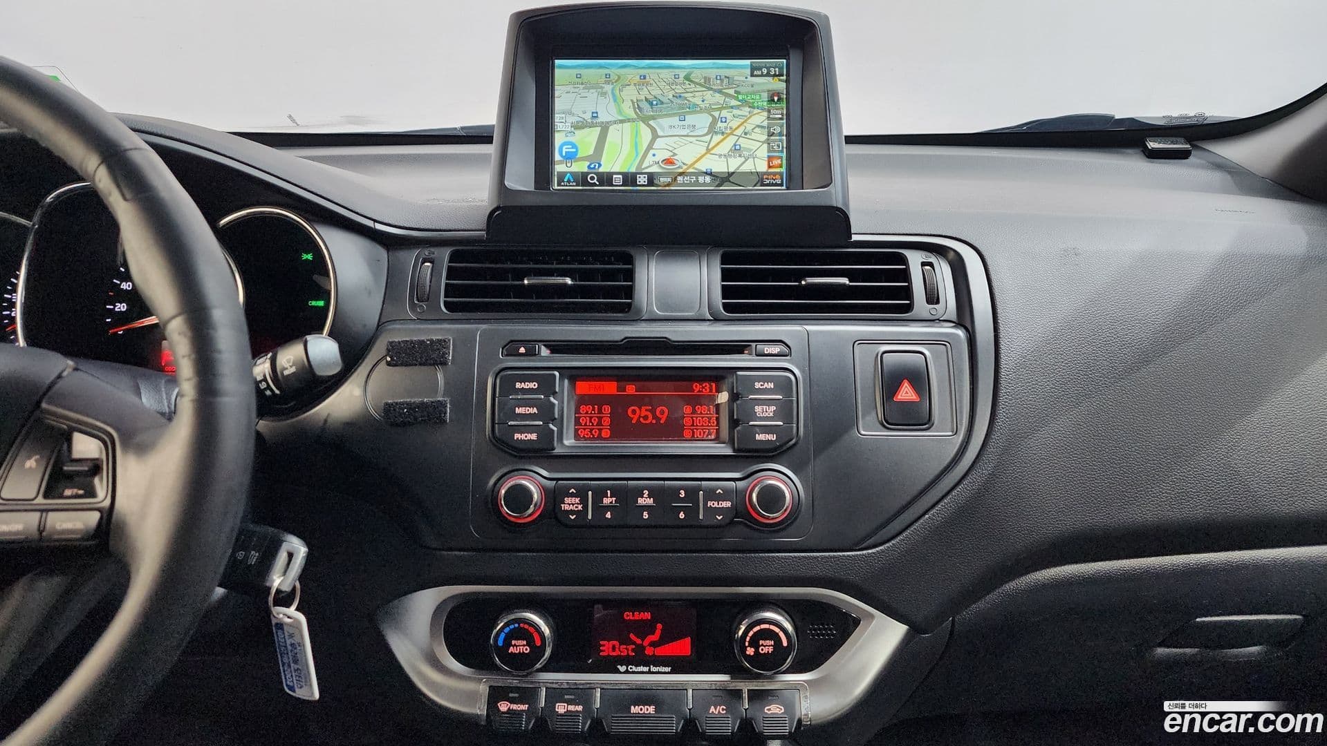 Main__Slider__Photo:pride Kia 2013.6-14