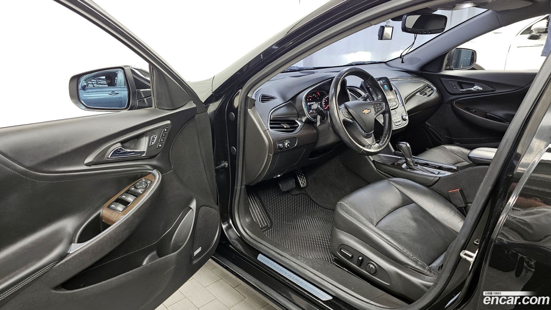 Main__Slider__Photo:Malibu Chevrolet 2016.11-9