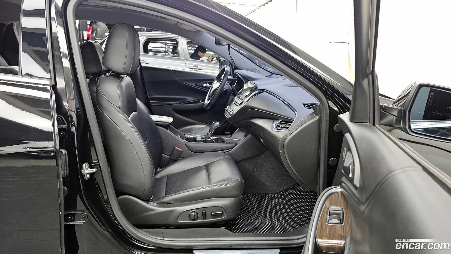 Malibu Chevrolet 2016.11-OPTION-015