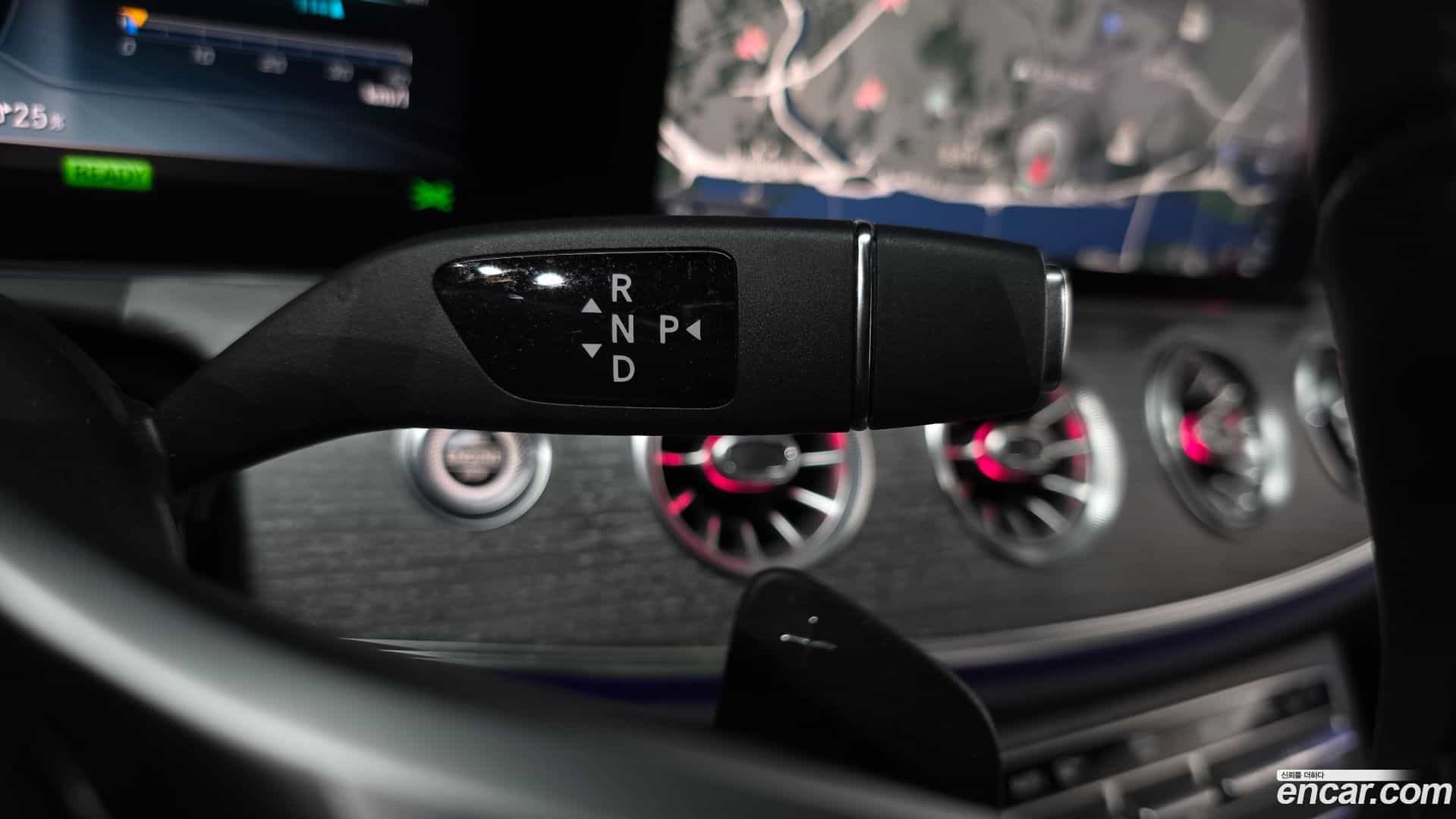 CLS-Class Mercedes-Benz 2020.4-INNER-009