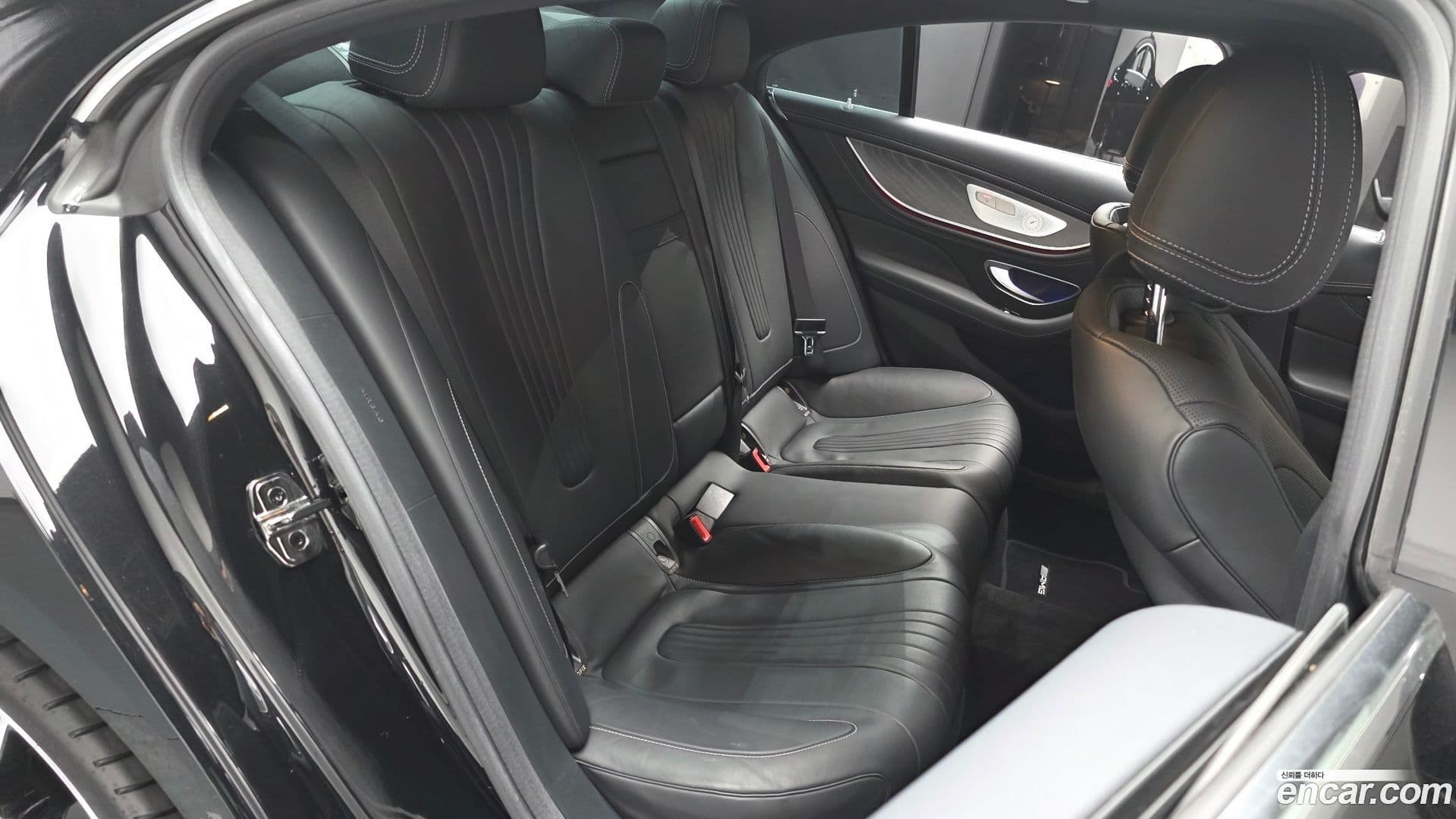 Main__Slider__Photo:CLS-Class Mercedes-Benz 2020.4-11