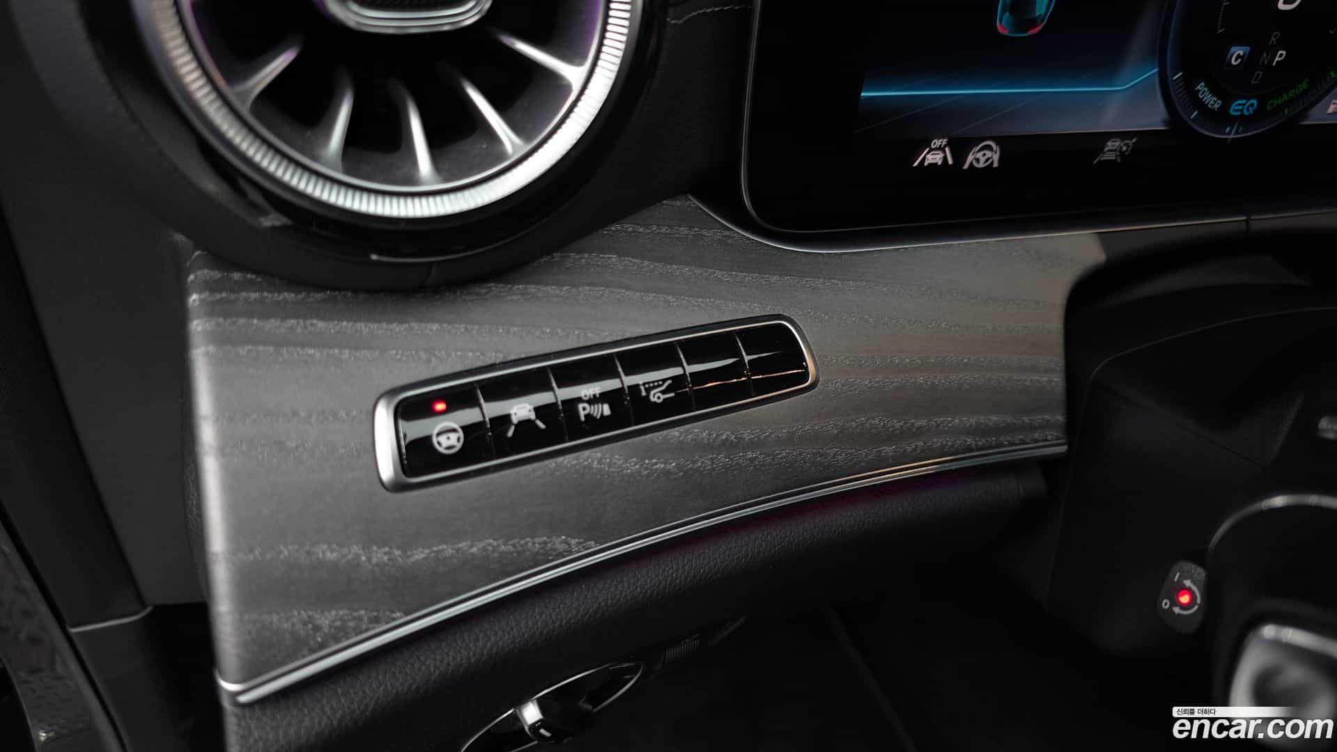 CLS-Class Mercedes-Benz 2020.4-OPTION-021