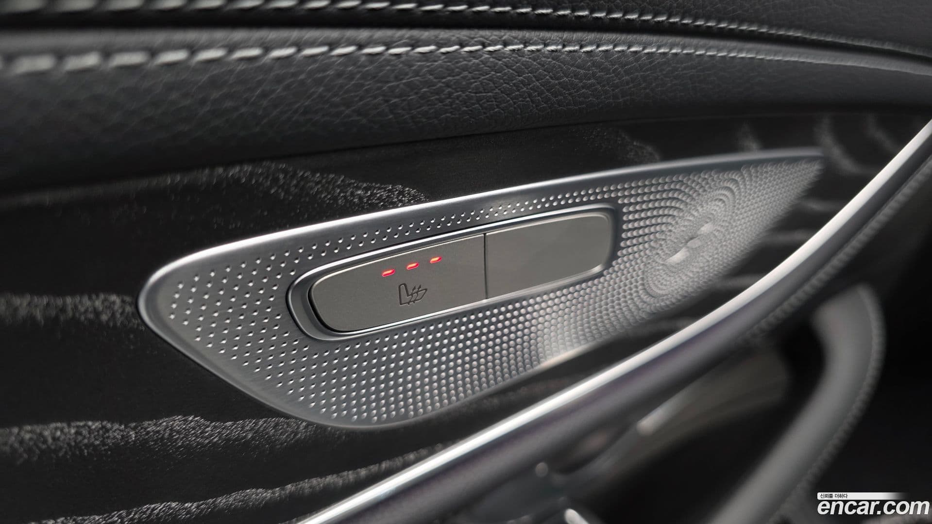 Main__Slider__Photo:CLS-Class Mercedes-Benz 2020.4-17