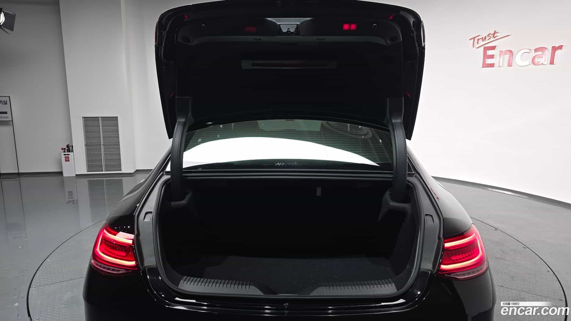 CLS-Class Mercedes-Benz 2020.4-OPTION-024