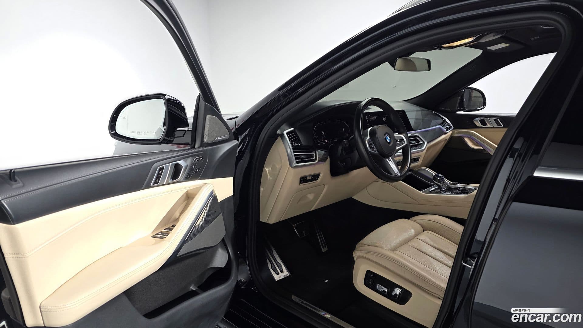 Main__Slider__Photo:X6 BMW 2021.4-11