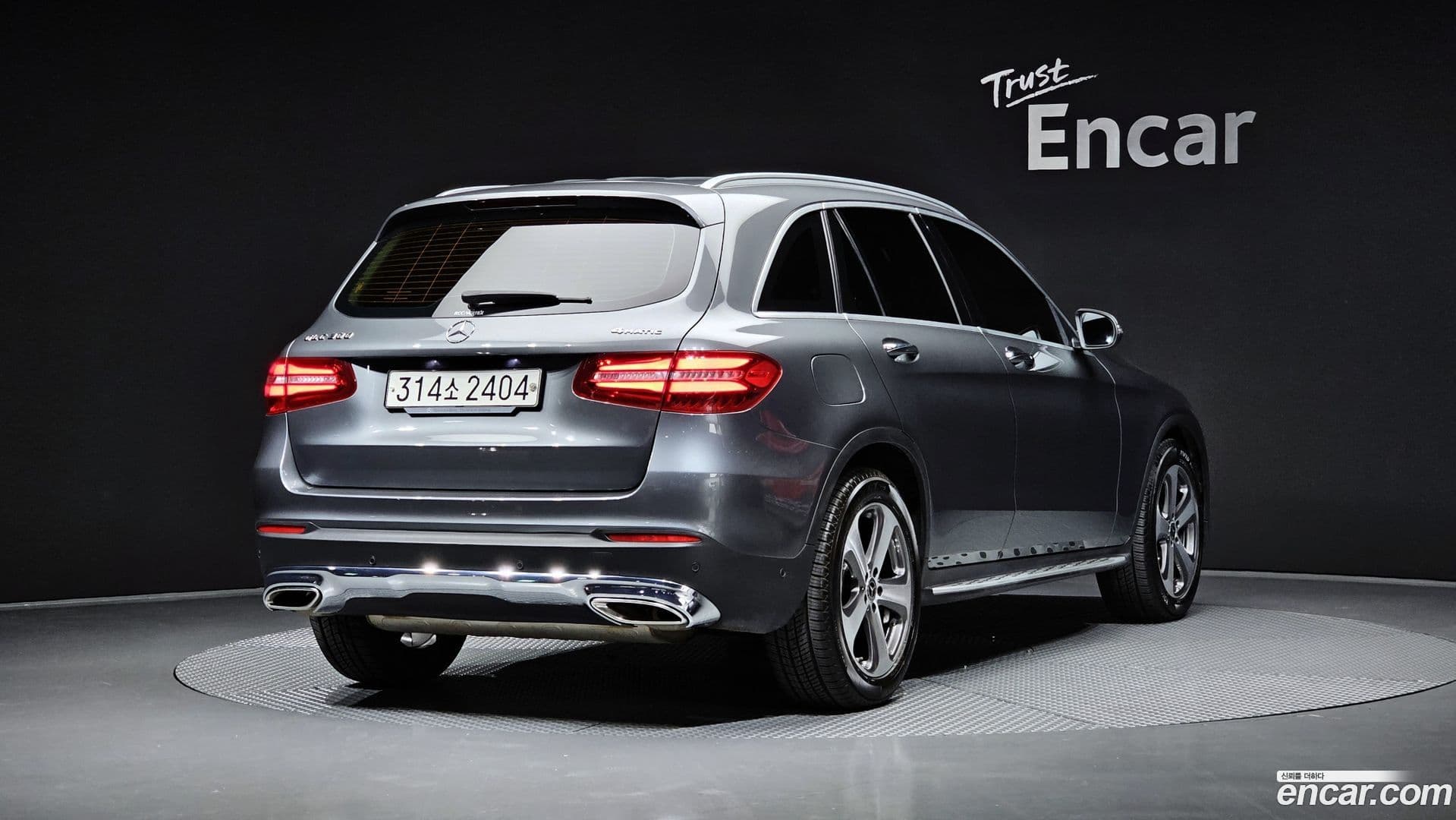 Main__Slider__Photo:GLC-Class Mercedes-Benz 2019.6-1