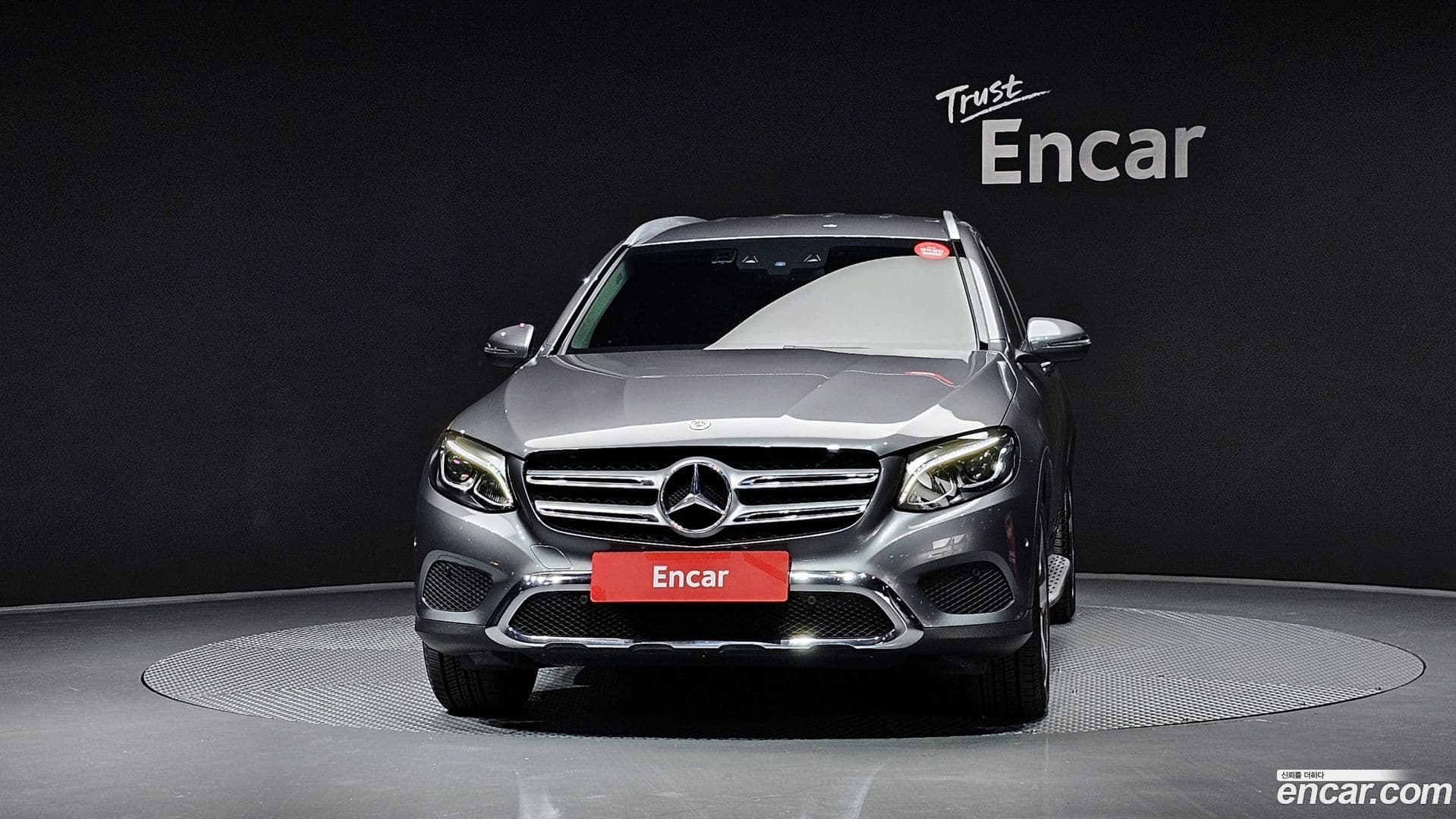 Main__Slider__Photo:GLC-Class Mercedes-Benz 2019.6-2
