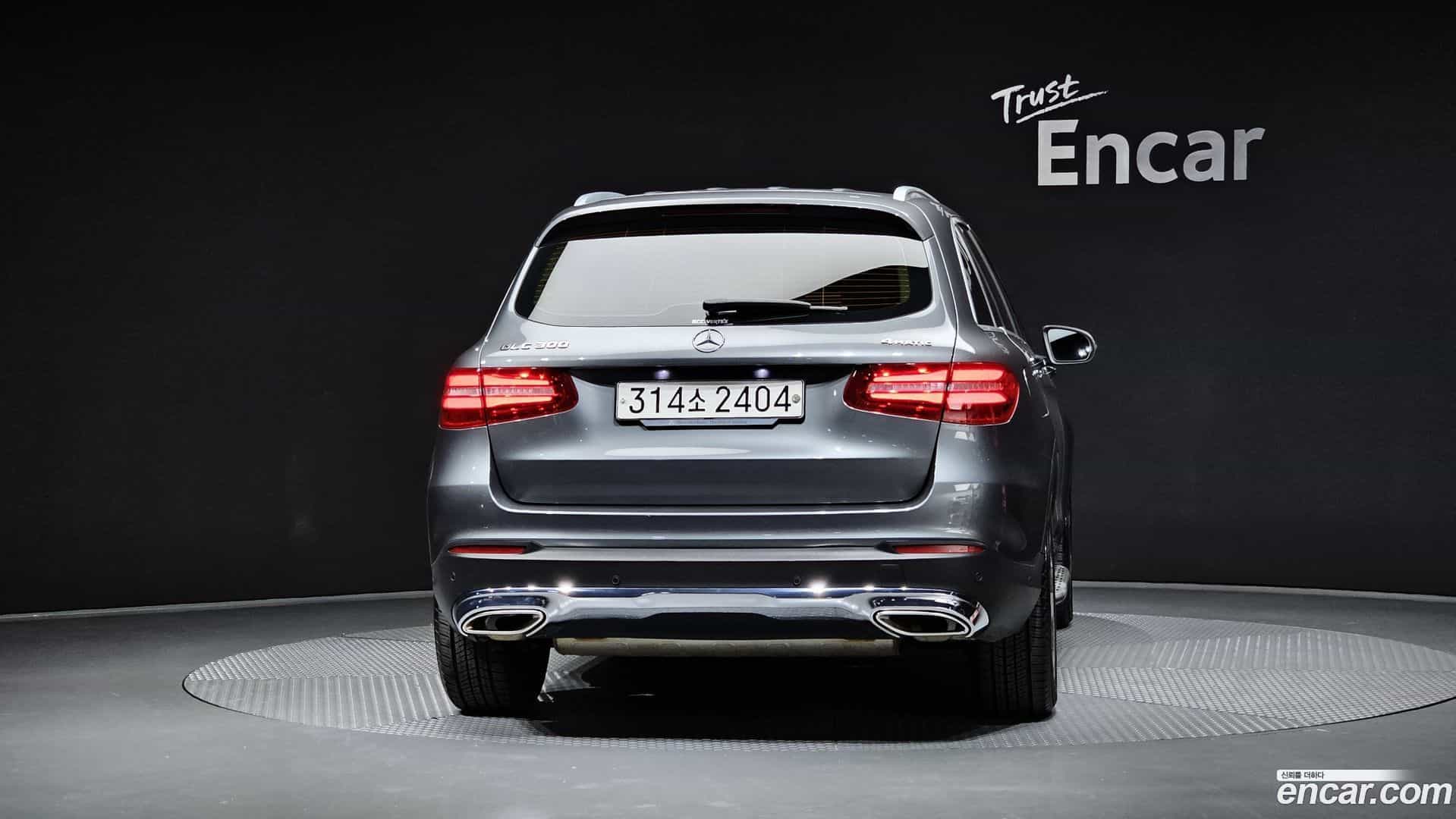 GLC-Class Mercedes-Benz 2019.6-OUTER-004