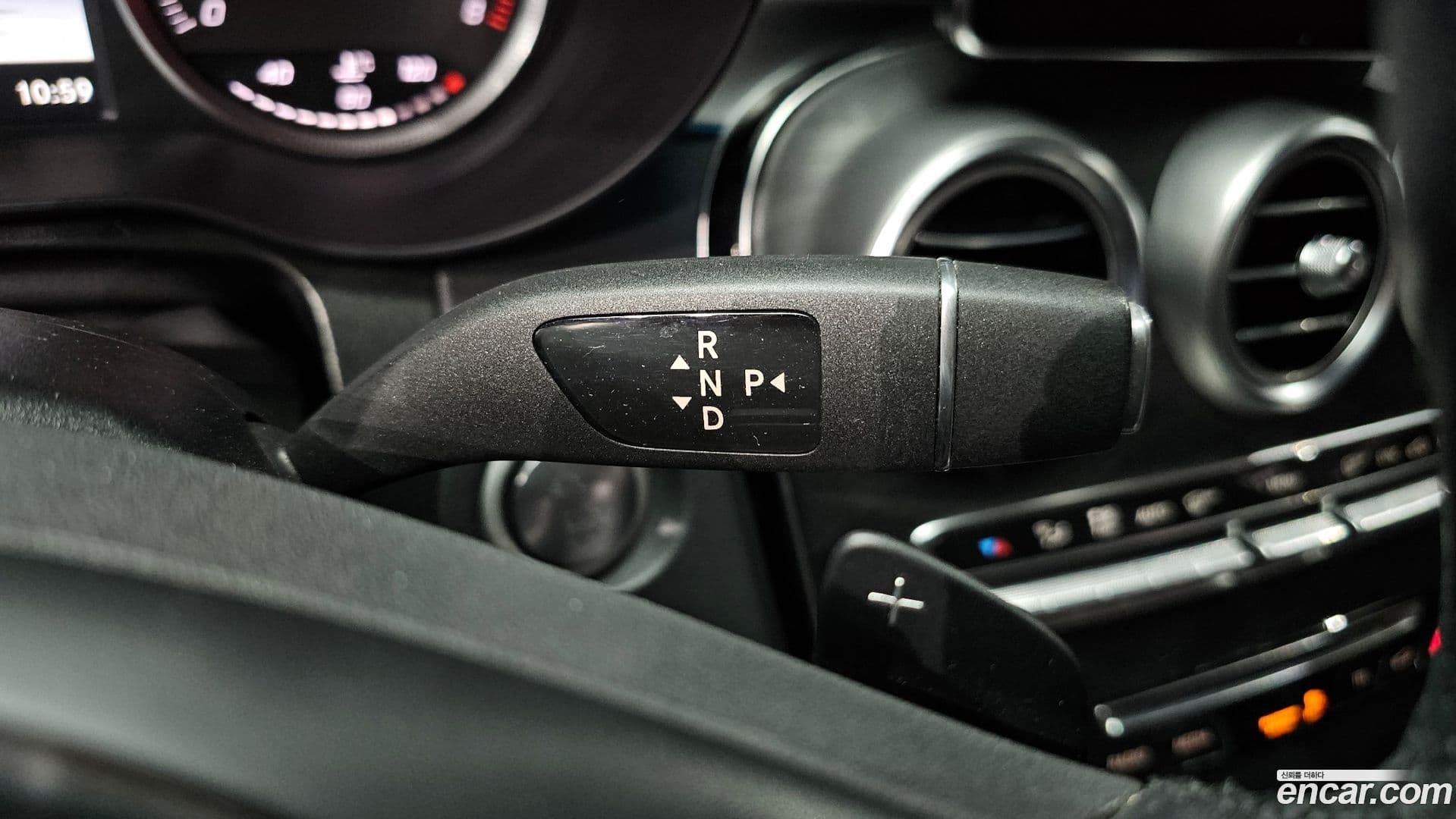 Main__Slider__Photo:GLC-Class Mercedes-Benz 2019.6-8