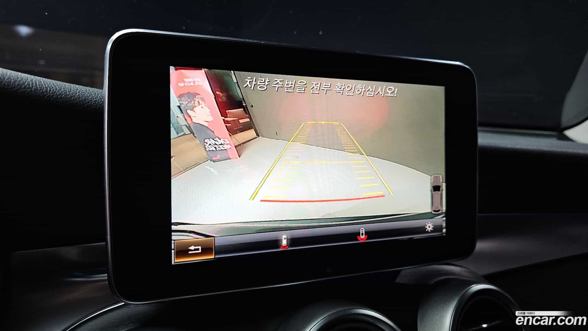 GLC-Class Mercedes-Benz 2019.6-OPTION-022