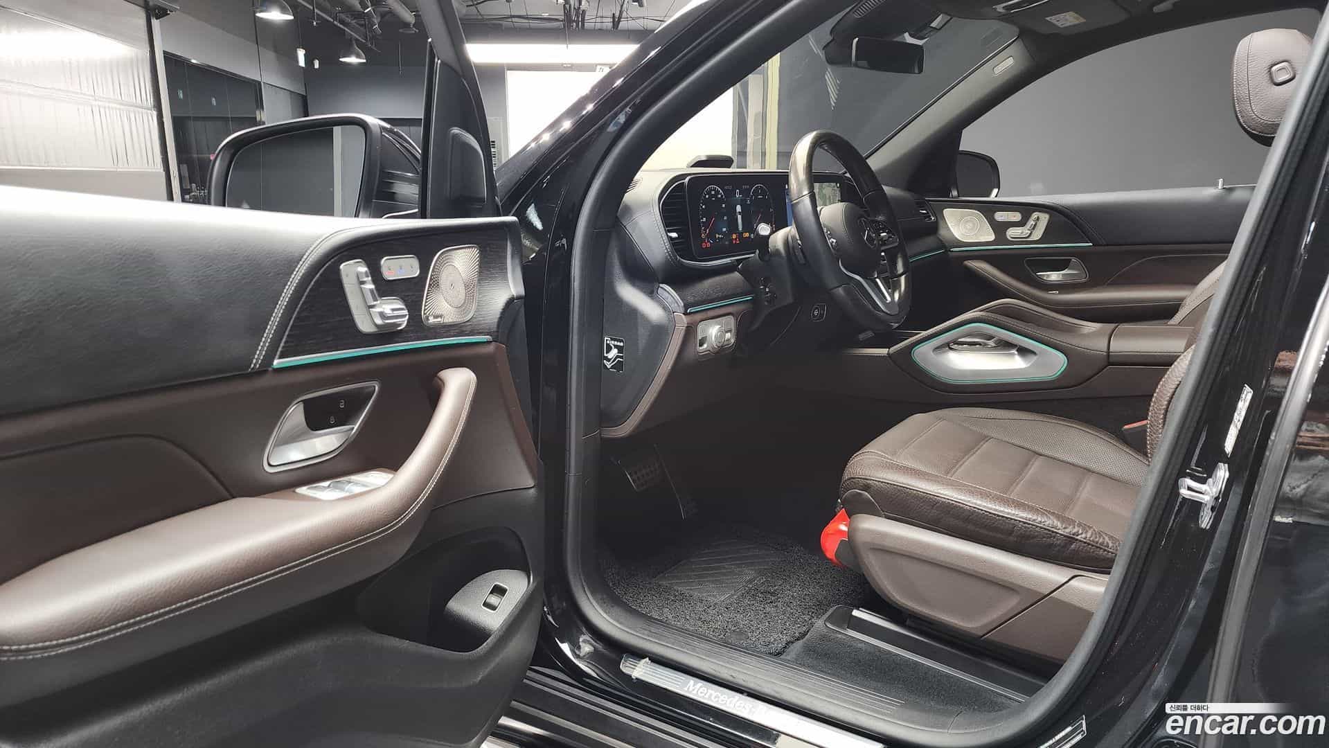 GLS-Class Mercedes-Benz 2022.5-INNER-010