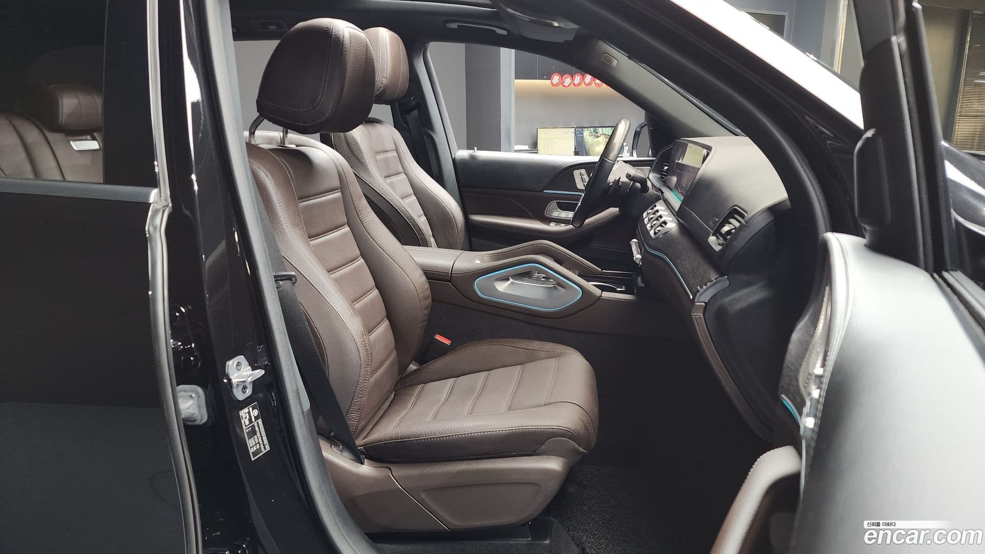 Main__Slider__Photo:GLS-Class Mercedes-Benz 2022.5-10