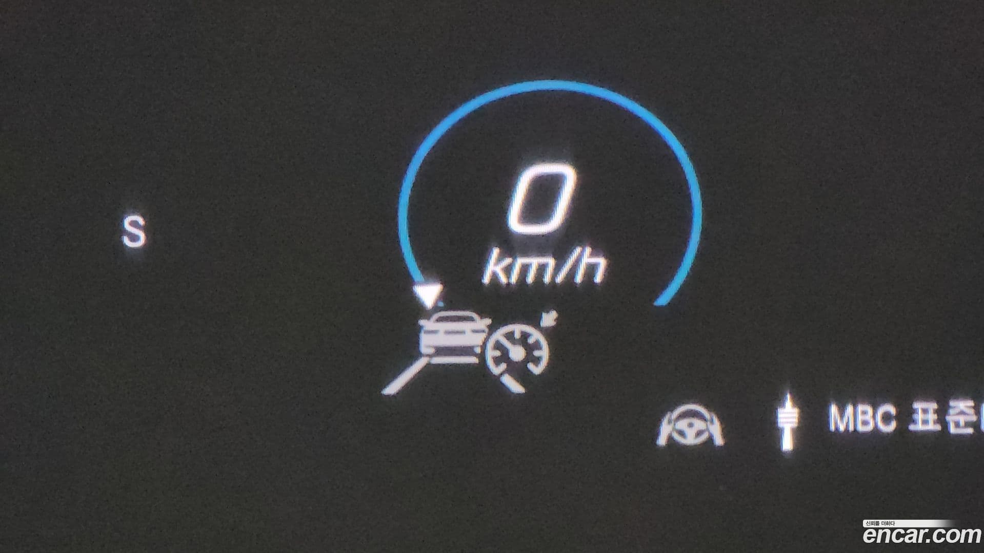 Main__Slider__Photo:GLS-Class Mercedes-Benz 2022.5-13