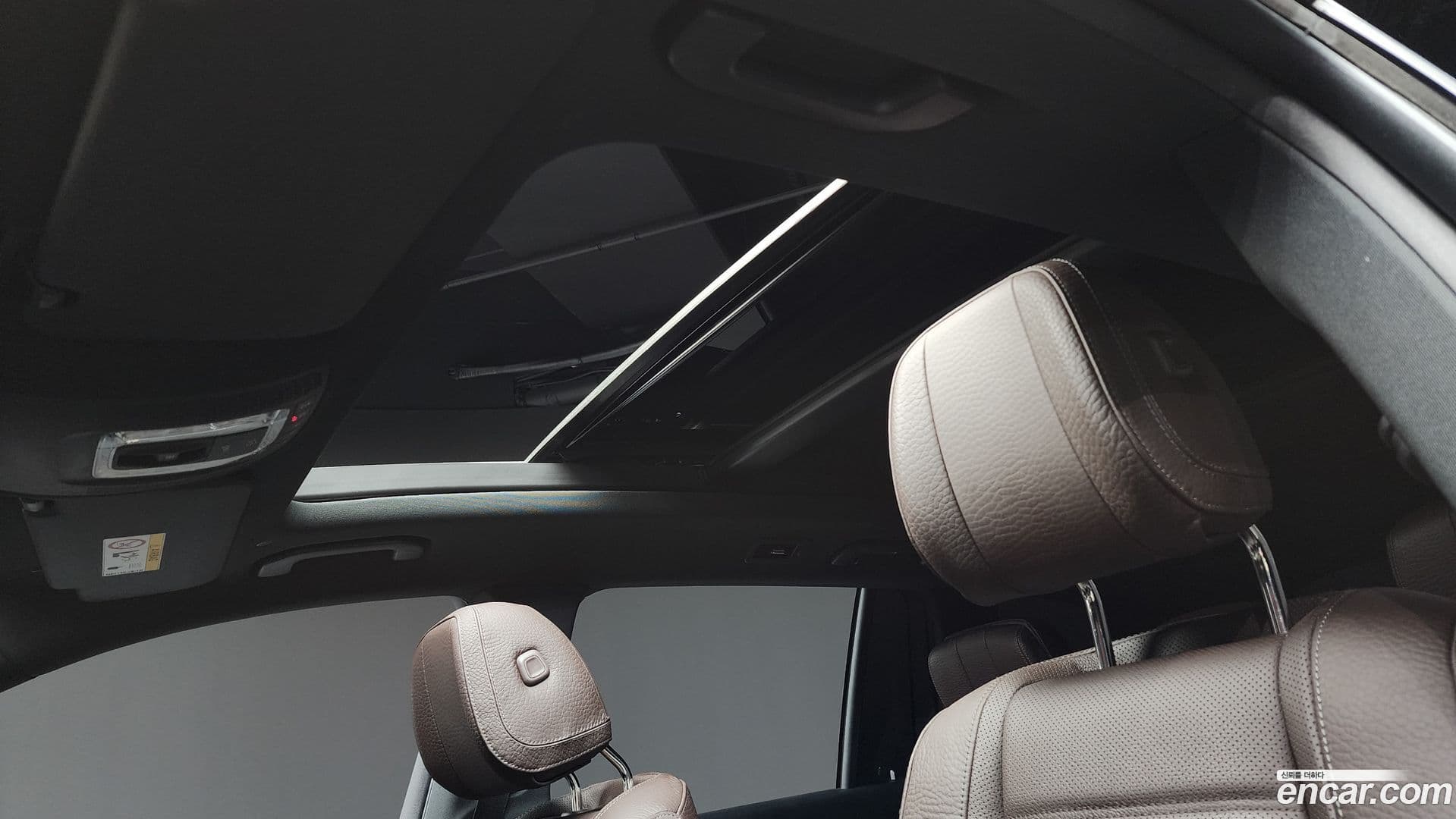 Main__Slider__Photo:GLS-Class Mercedes-Benz 2022.5-18