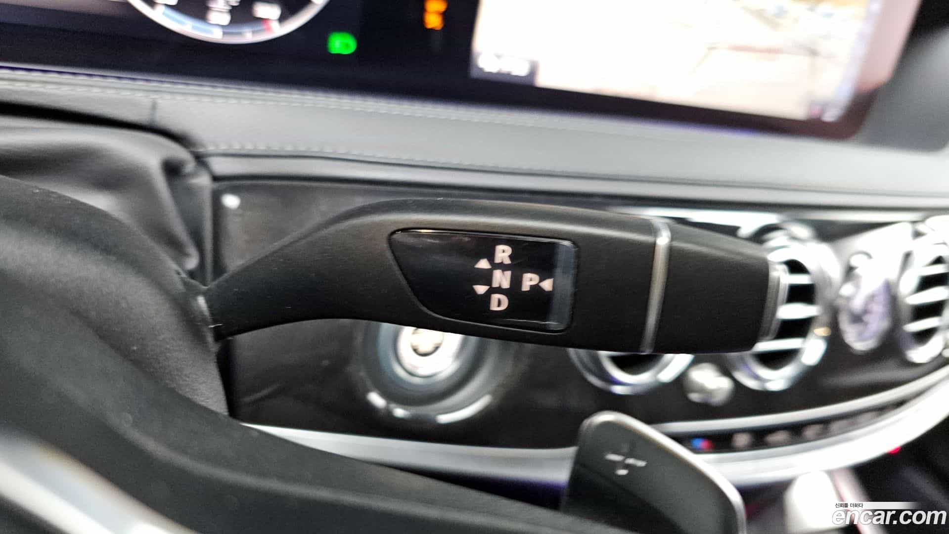 S-Class Mercedes-Benz 2019.0-INNER-009