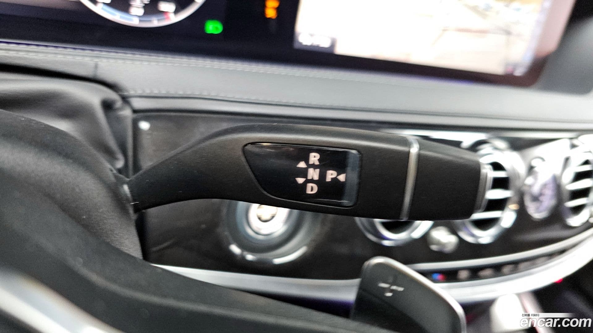 Main__Slider__Photo:S-Class Mercedes-Benz 2019.0-8