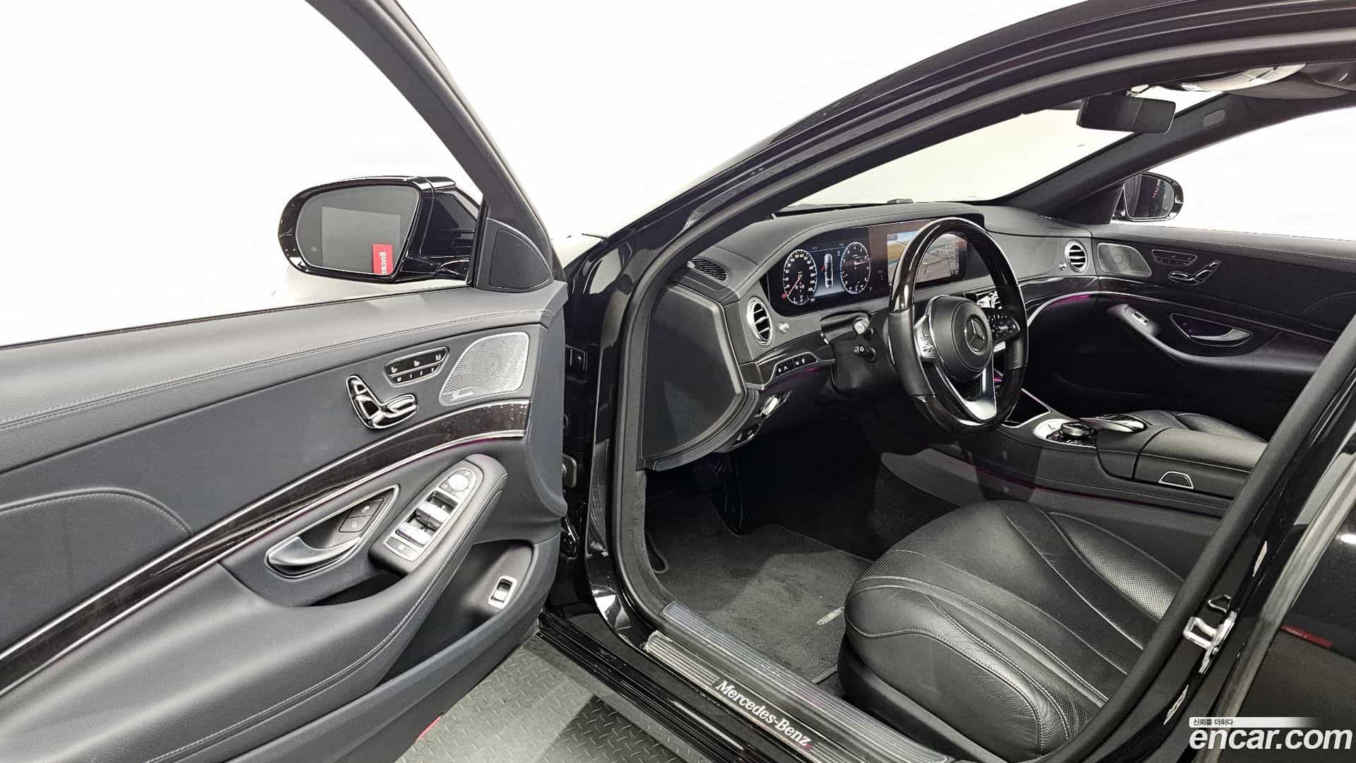 S-Class Mercedes-Benz 2019.0-INNER-010