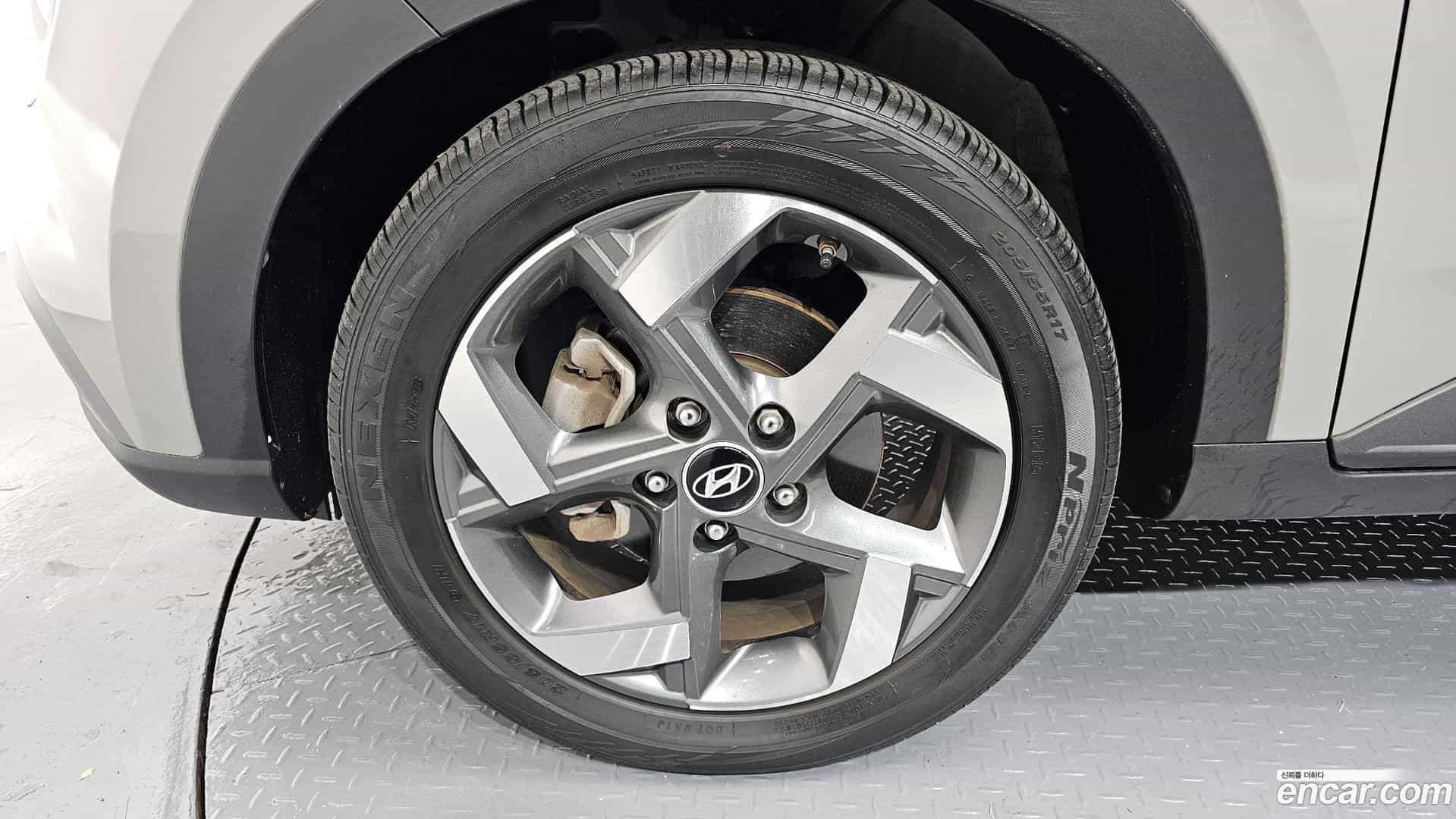 Venue Hyundai 2019.11-OUTER-005